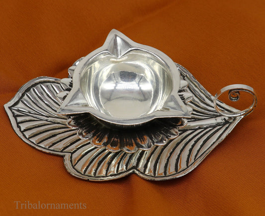 925 sterling silver Divine oil lamp, stunning tree leaf vintage design 3 joth lamp, best gifting puja utensils or article from India su479 - TRIBAL ORNAMENTS
