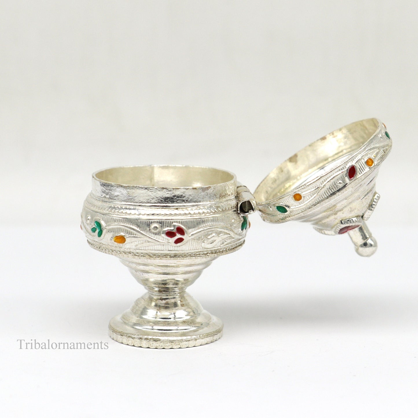 Solid sterling silver vintage royal designer handmade brides eyes kajal box, surma box, kumkum sindur box, small trinket box article stb234 - TRIBAL ORNAMENTS