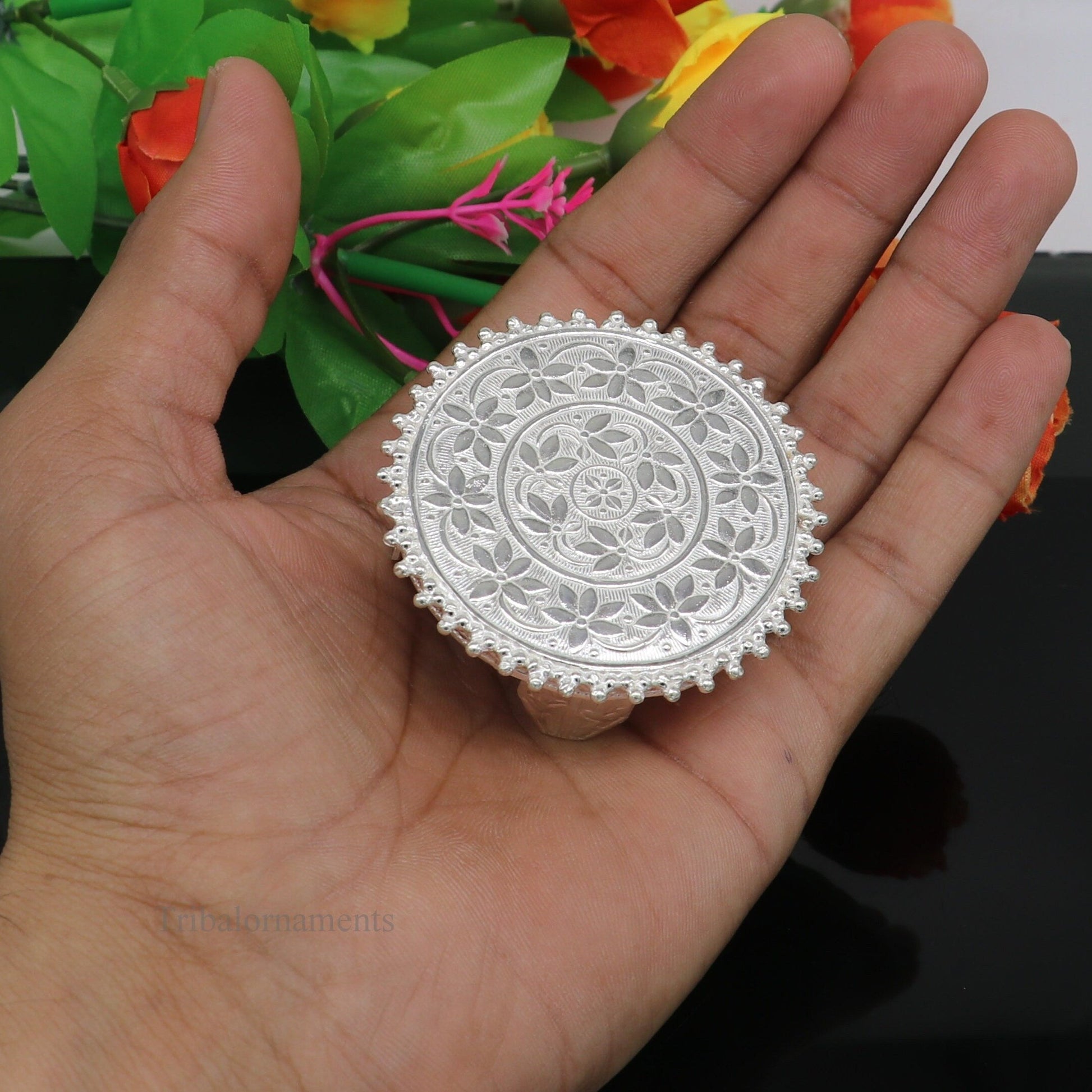 Vintage design Sterling silver handmade customize small round shape table/bazot/chouki, excellent home puja utensils temple art su429 - TRIBAL ORNAMENTS