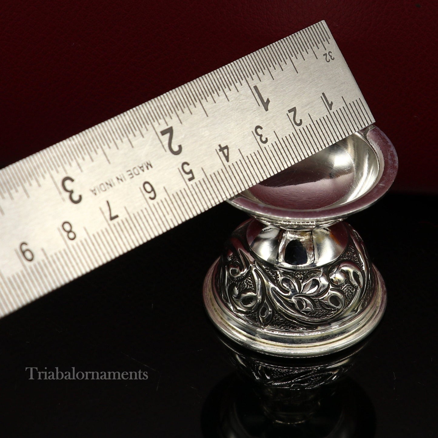 925 sterling silver gorgeous chitai work kandrai work design oil lamp, silver Deepak, silver temple article, Diwali puja utensils art su501 - TRIBAL ORNAMENTS