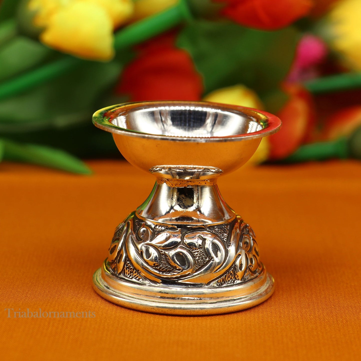 925 sterling silver gorgeous chitai work kandrai work design oil lamp, silver Deepak, silver temple article, Diwali puja utensils art su501 - TRIBAL ORNAMENTS
