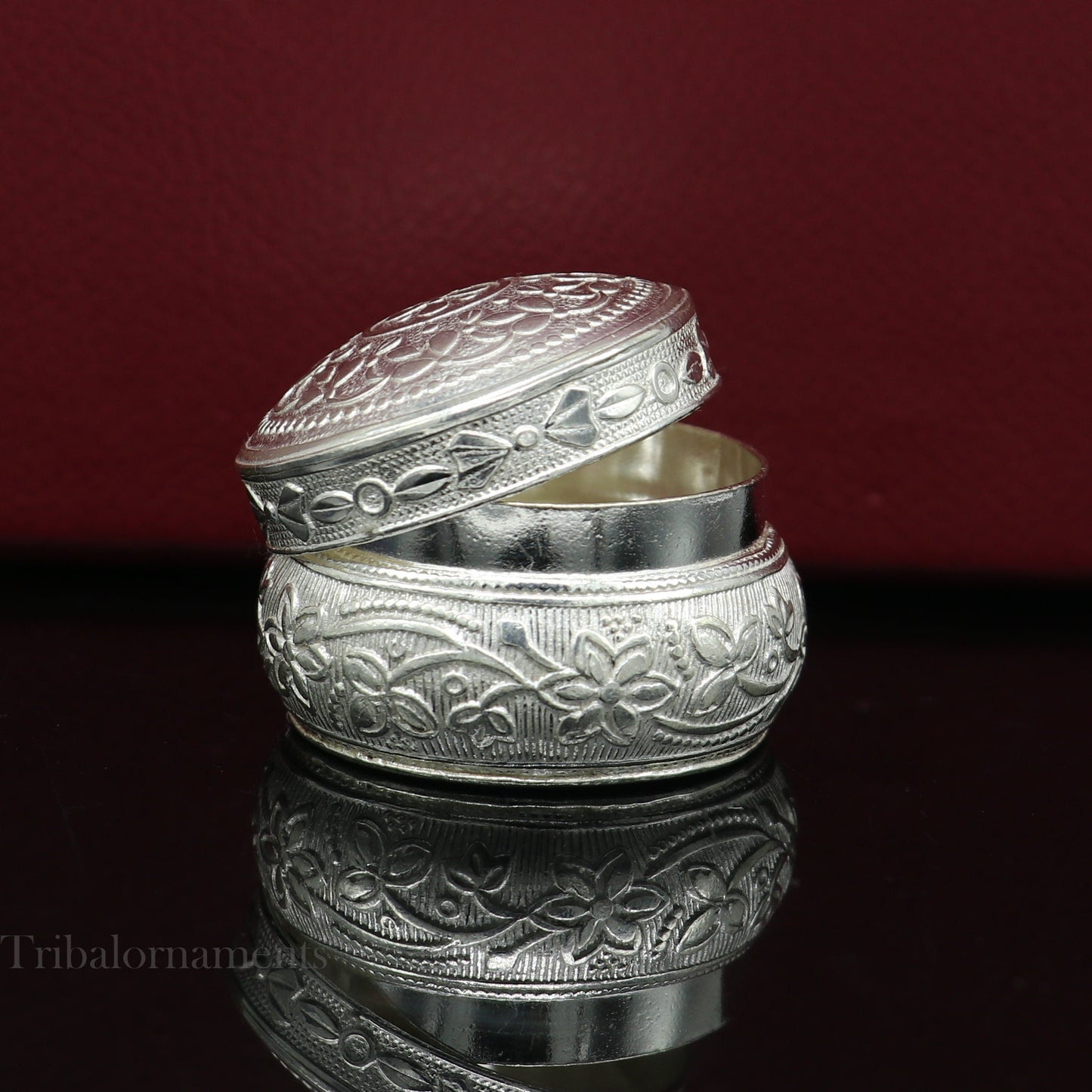 925 sterling silver unique antique design handmade brides eyes kajal box, surma box, kumkum sindur box, small trinket box article stb265 - TRIBAL ORNAMENTS