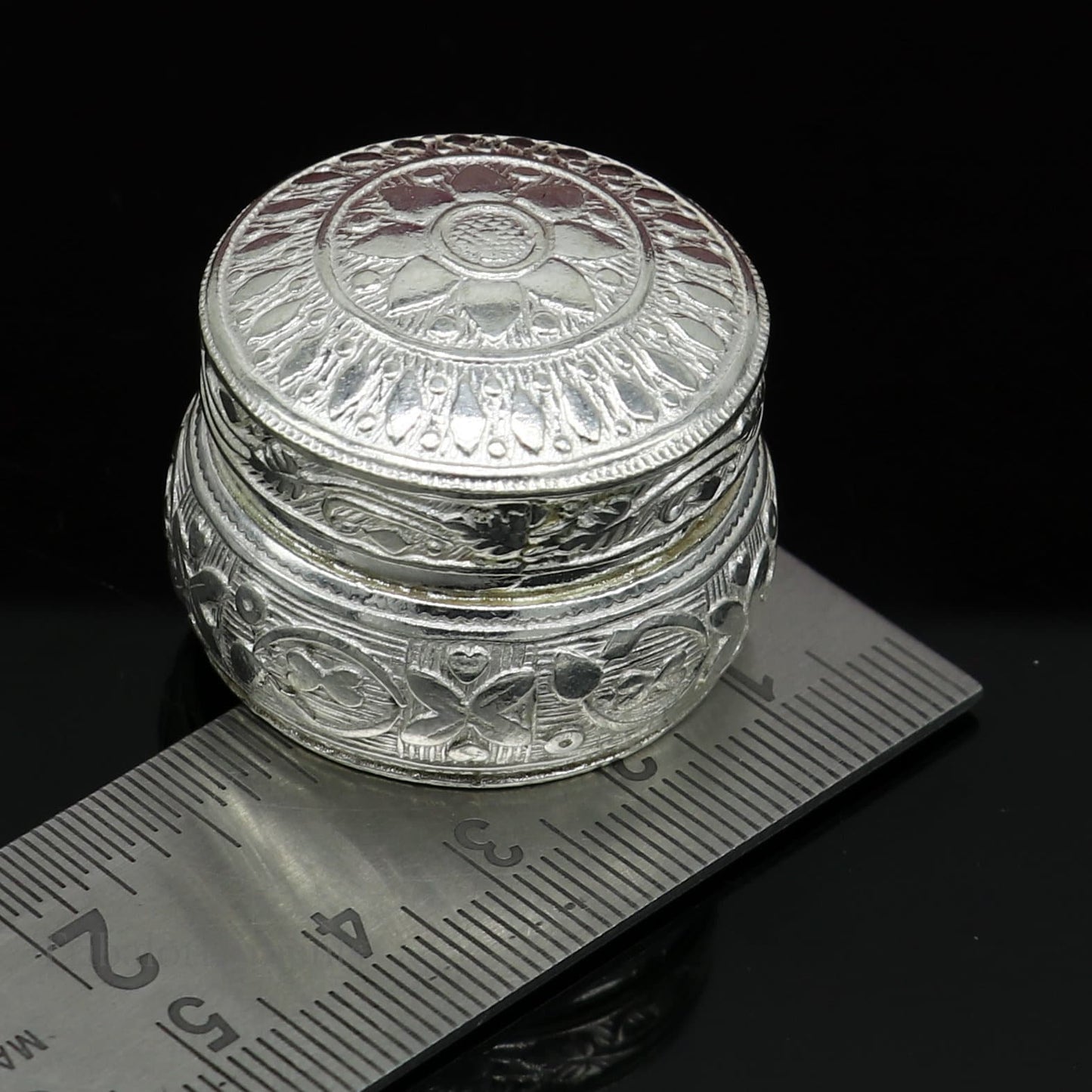 Vintage Style 925 sterling silver unique design handmade brides eyes kajal box, surma box, kumkum sindur box, small trinket box stb266 - TRIBAL ORNAMENTS