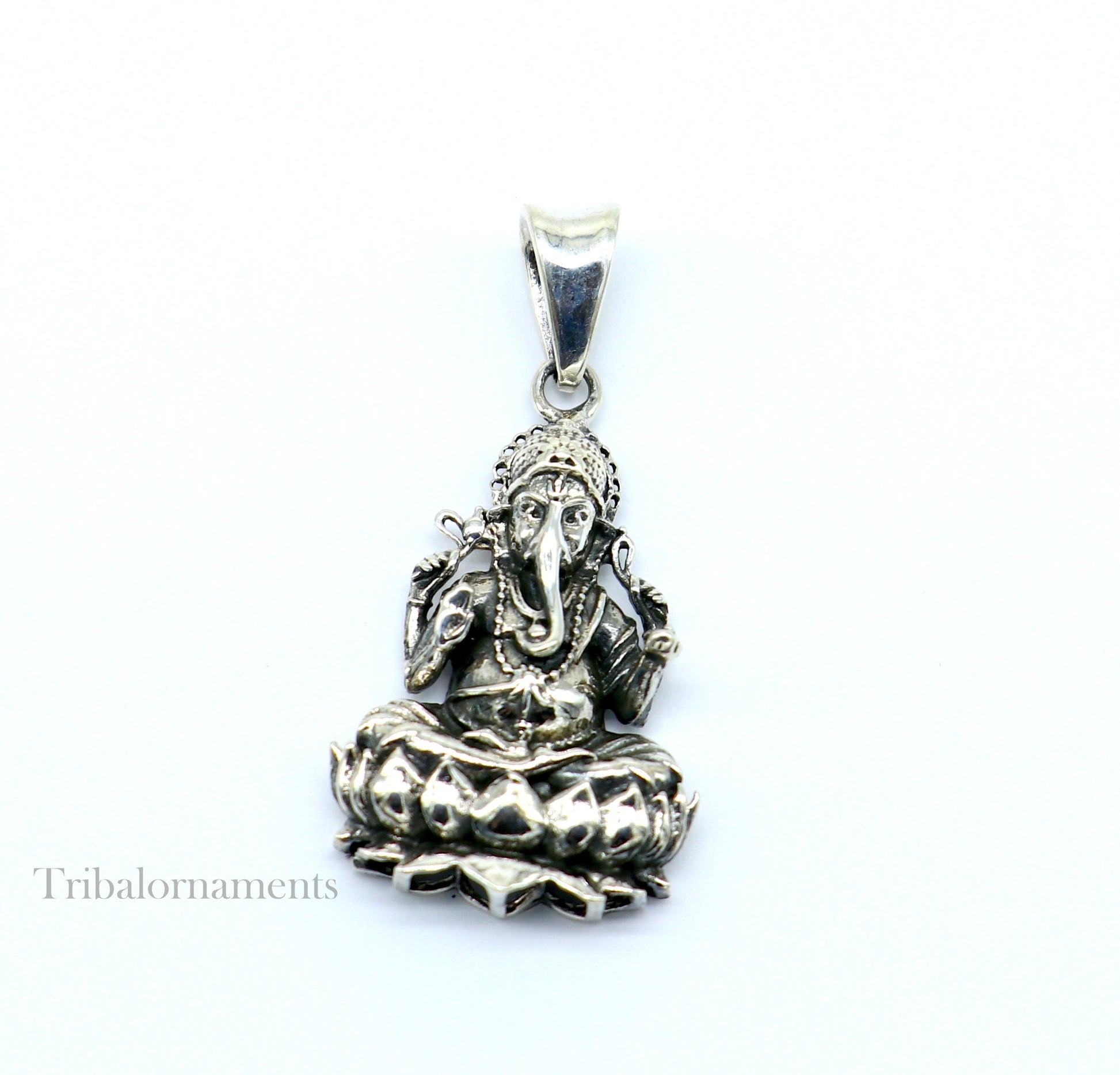 Divine lord Ganesha sitting on lotus blessing pendant, excellent vintage designer 925 sterling silver handmade jewelry from india ssp959 - TRIBAL ORNAMENTS