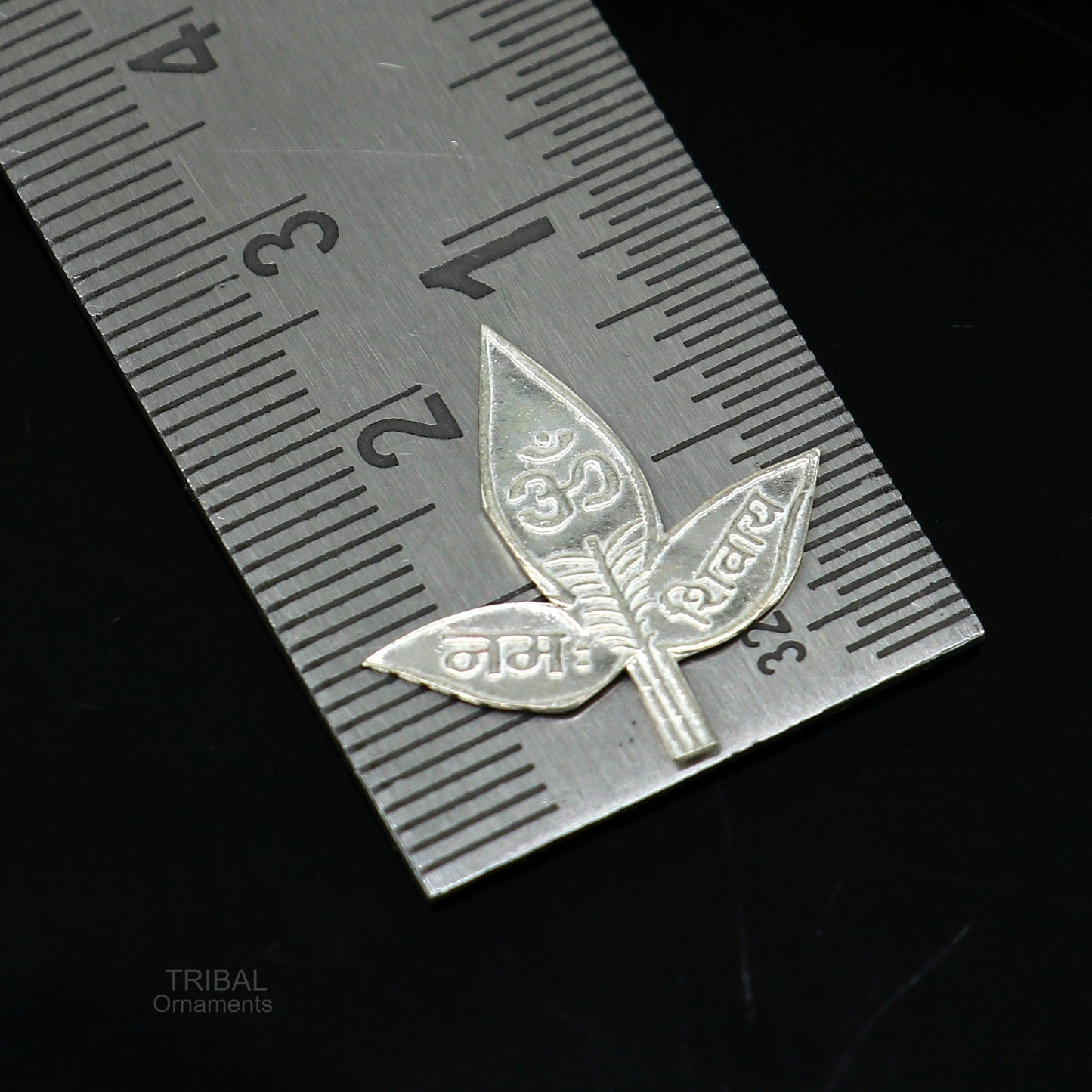 2.1 cm Lord Shiva bel Patra Solid silver handmade solid belva patra, shiva worshipping/ puja article, bel tree leaves for puja su601 - TRIBAL ORNAMENTS