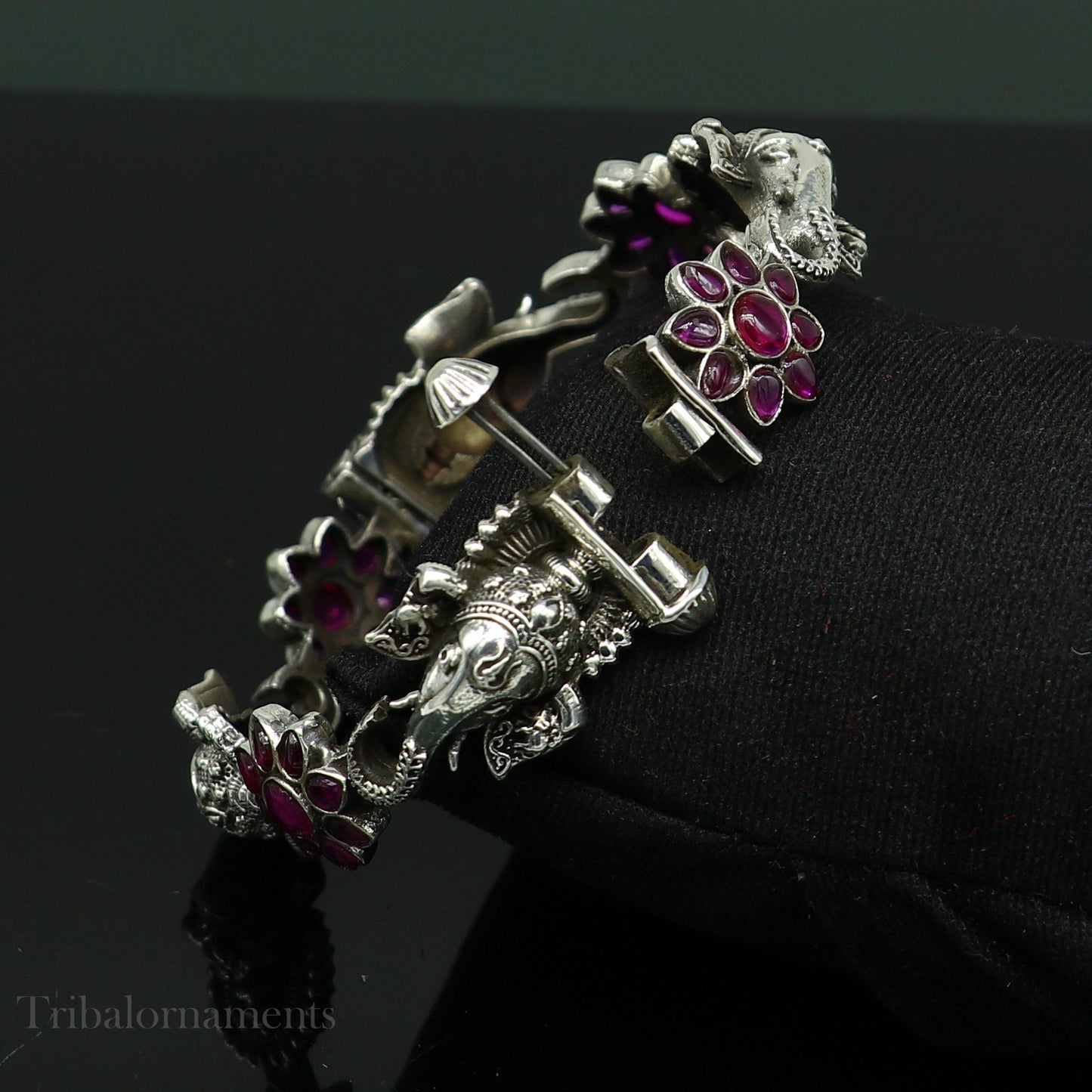 925 sterling silver idol Ganesha design bangle bracelet kada with amazing floral style red stone, best gifting ethnic jewelry ba120 - TRIBAL ORNAMENTS