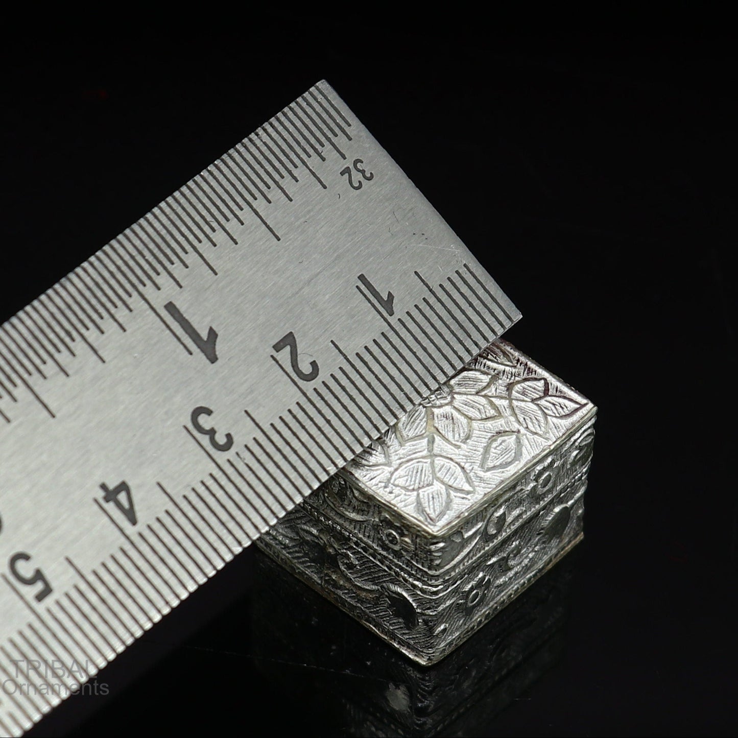 vintage style small bridal queen sterling silver trinket box or eyes kajal box, container box, small jewelry box, bridal art gifting stb129 - TRIBAL ORNAMENTS