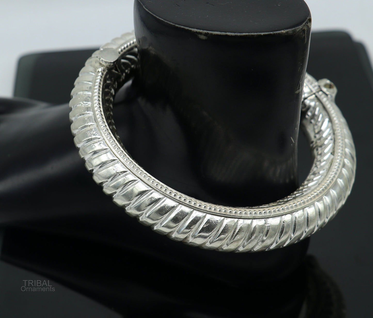 Traditional vintage style handmade craftsmanship silver kada foot bracelet anklet kada tribal jewelry from rajasthan india nsfk39 - TRIBAL ORNAMENTS