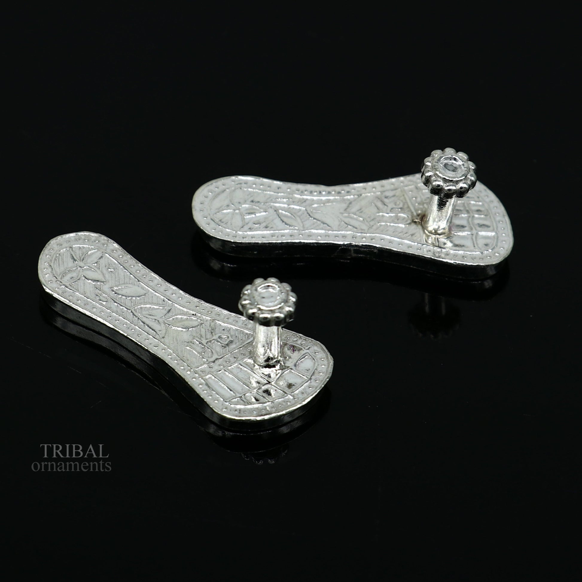1.5" sterling silver handmade idols Charan paduka,slippers for idol krishna, laddu gopala, little krishna or Vshnu Narayana puja art su644 - TRIBAL ORNAMENTS