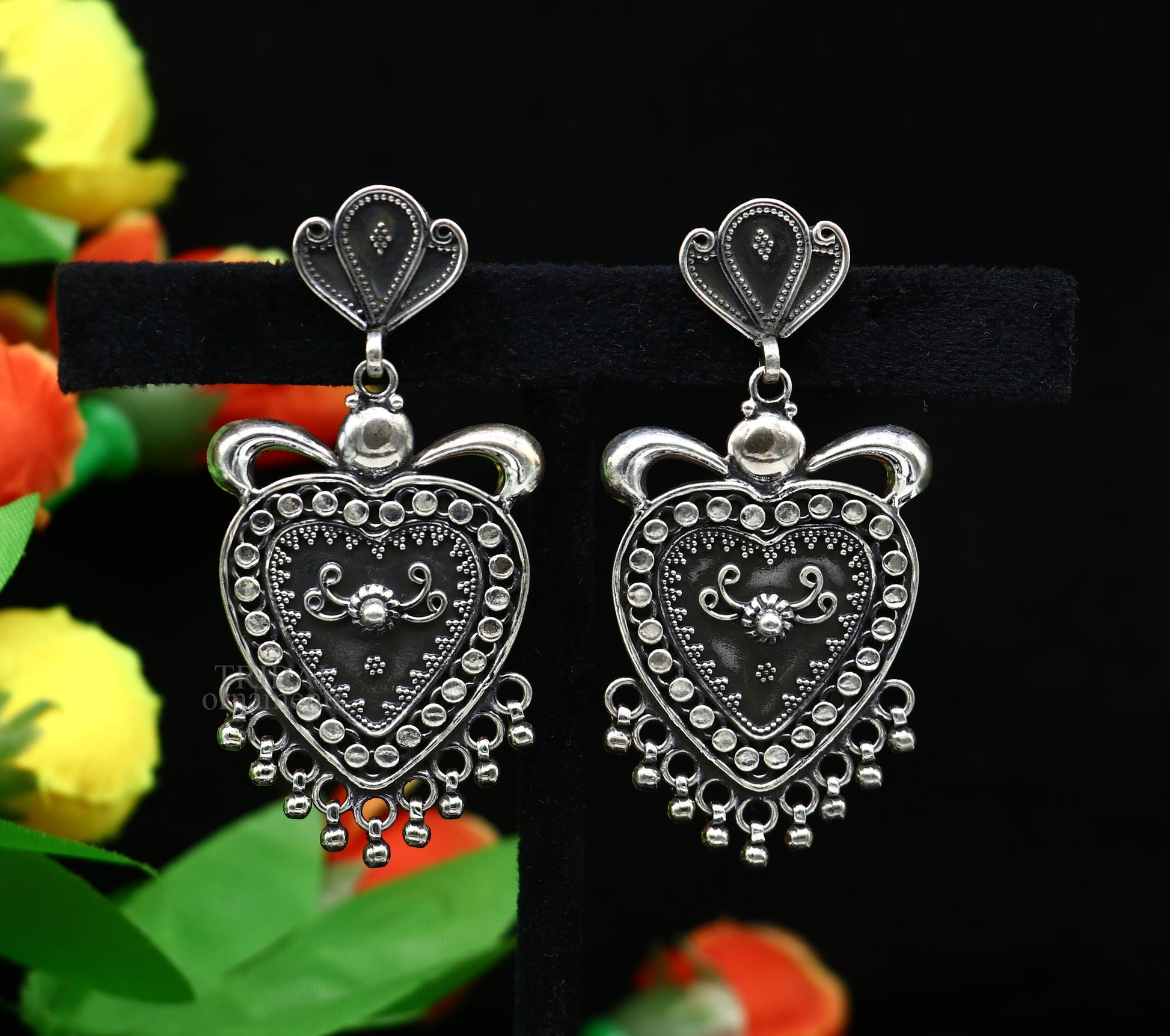 925 sterling silver heart shape style handmade Classical design fabulous Stud earrings exclusive jewelry from Rajasthan India  ear1080 - TRIBAL ORNAMENTS