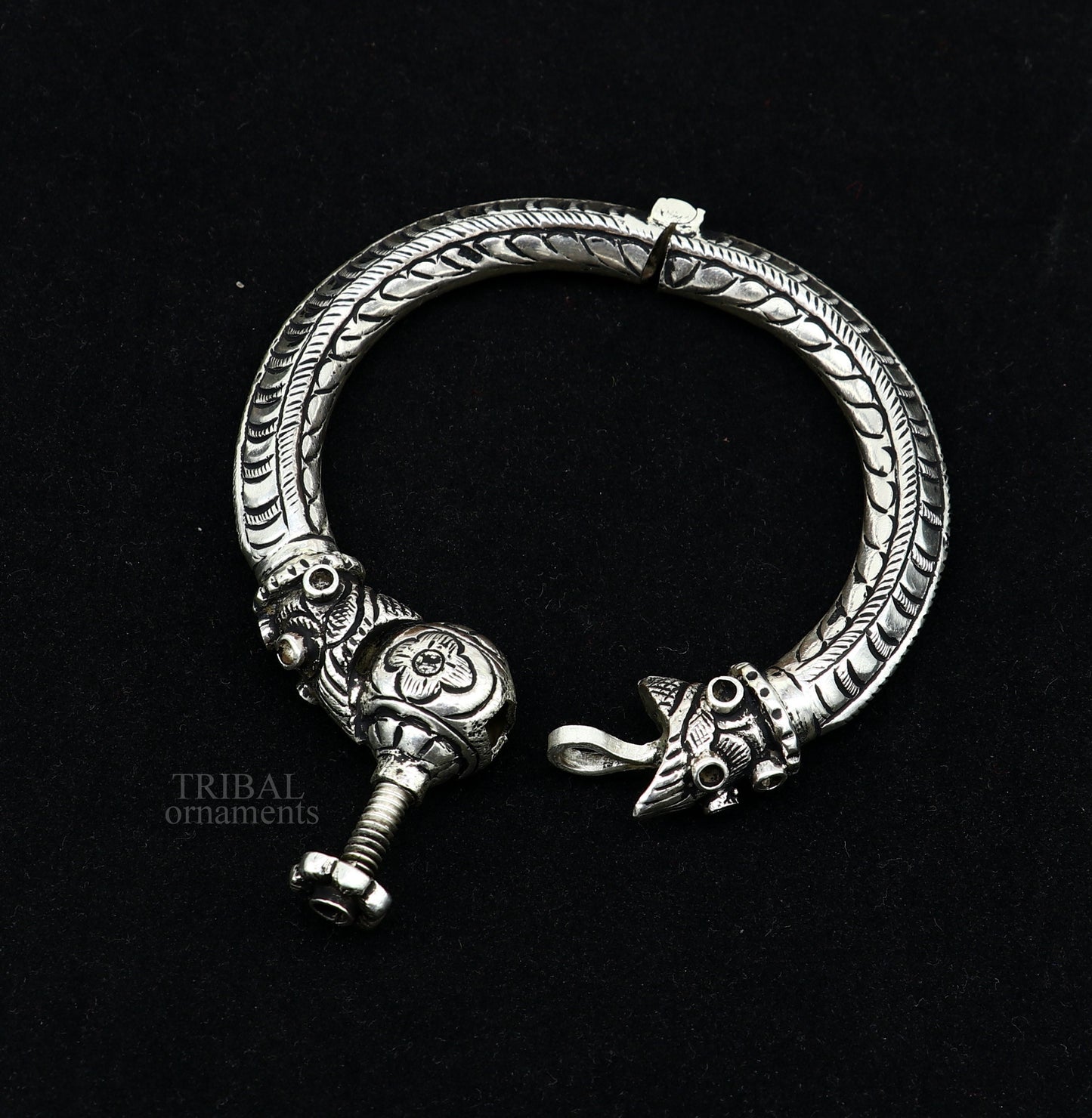 Vintage design handcrafted unique work 925 sterling silver bangle bracelet kada unique screw locking system best gifting jewelry nsk464 - TRIBAL ORNAMENTS