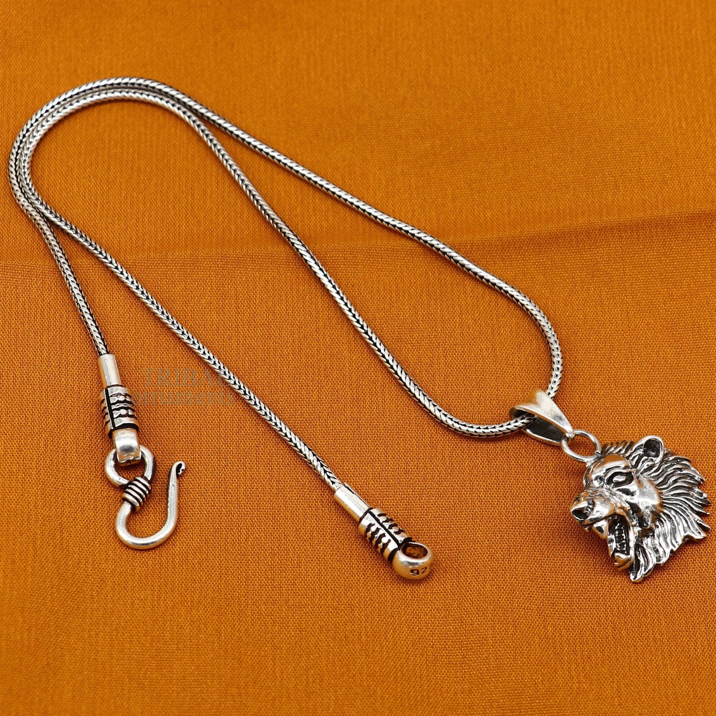 Elegant divine 925 sterling silver handmade lion face design pendant solid pendant, best unisex gifting jewelry from india ssp1573 - TRIBAL ORNAMENTS