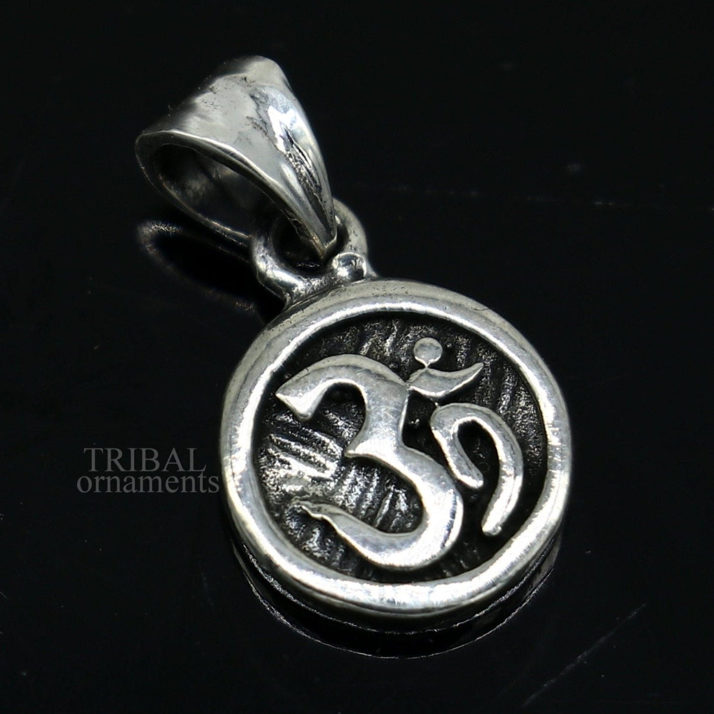 925 sterling silver handmade Divine 'Aum' OM pendant, amazing stylish good luck pendant exclusive jewelry tribal jewelry ssp1694 - TRIBAL ORNAMENTS
