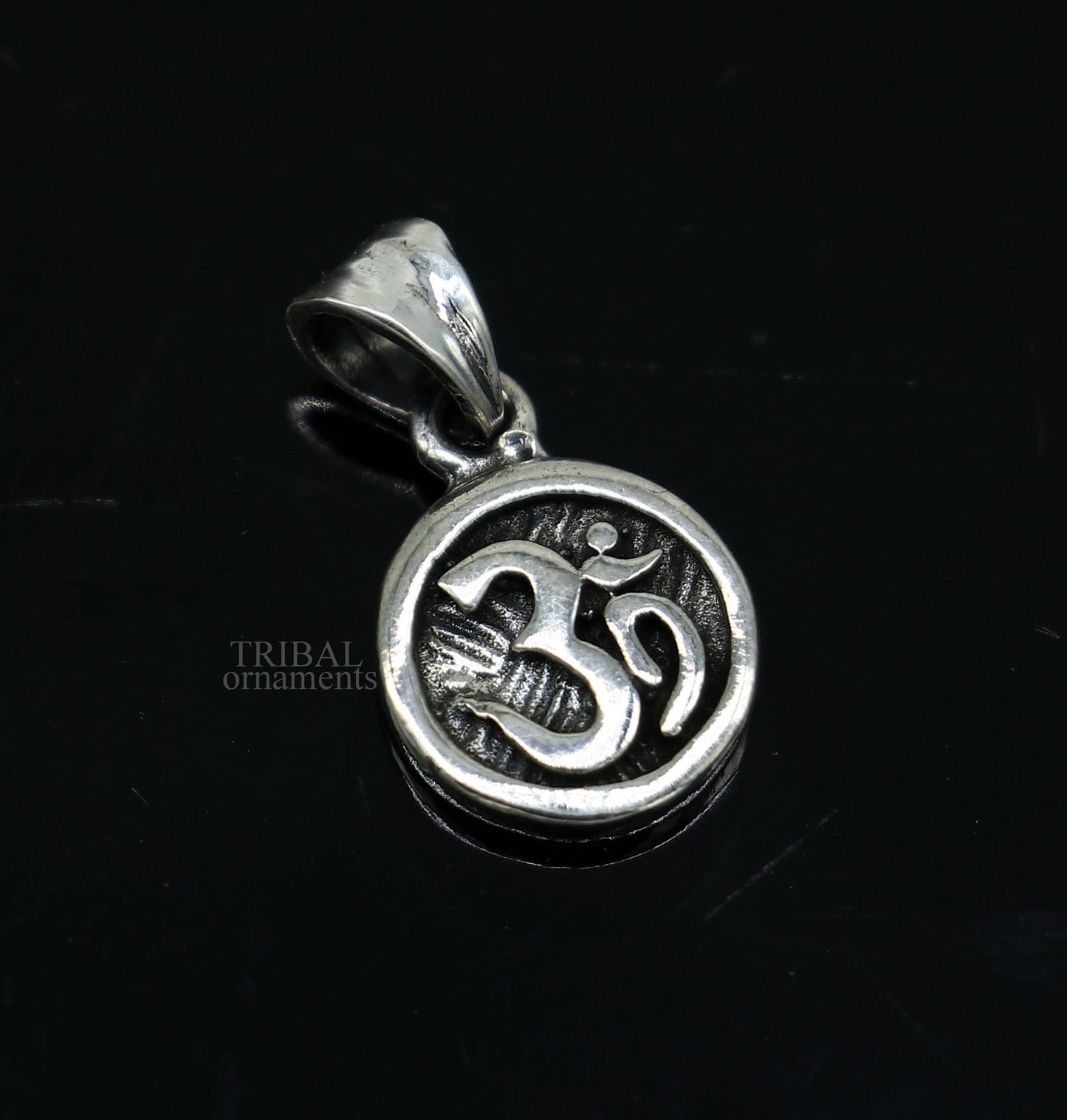 925 sterling silver handmade Divine 'Aum' OM pendant, amazing stylish good luck pendant exclusive jewelry tribal jewelry ssp1694 - TRIBAL ORNAMENTS