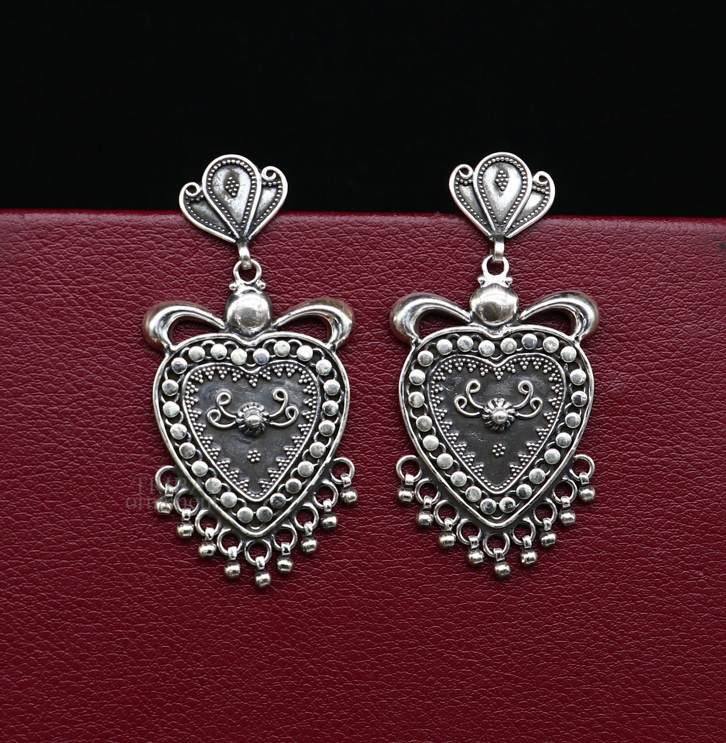 925 sterling silver heart shape style handmade Classical design fabulous Stud earrings exclusive jewelry from Rajasthan India  ear1080 - TRIBAL ORNAMENTS