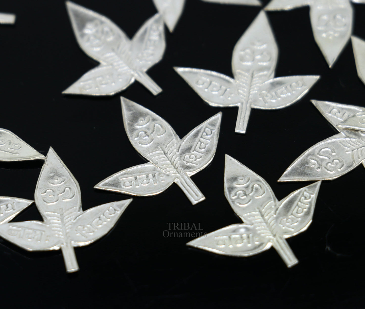 2 cm Lord Shiva bel Patra Solid silver handmade solid belva patra, shiva worshipping/ puja article, bel tree leaves for puja su723 - TRIBAL ORNAMENTS