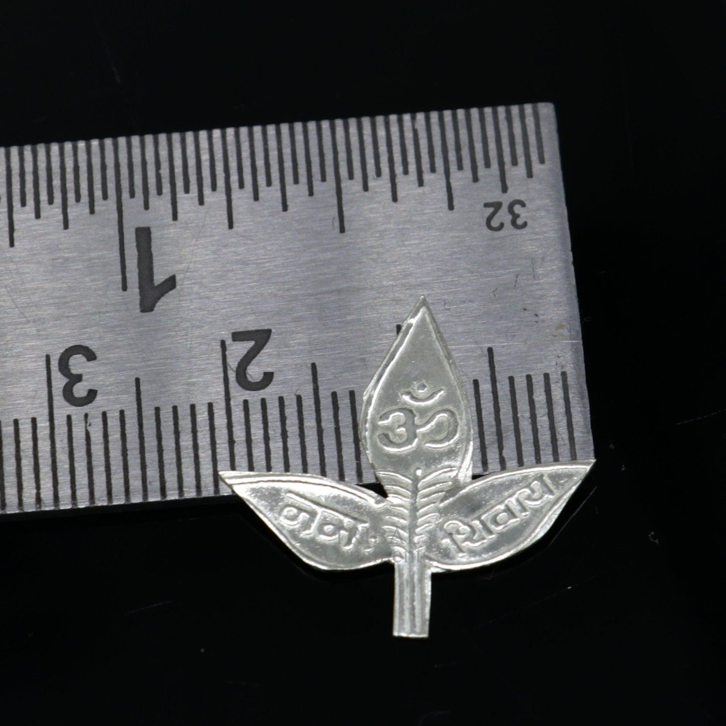 2 cm Lord Shiva bel Patra Solid silver handmade solid belva patra, shiva worshipping/ puja article, bel tree leaves for puja su723 - TRIBAL ORNAMENTS