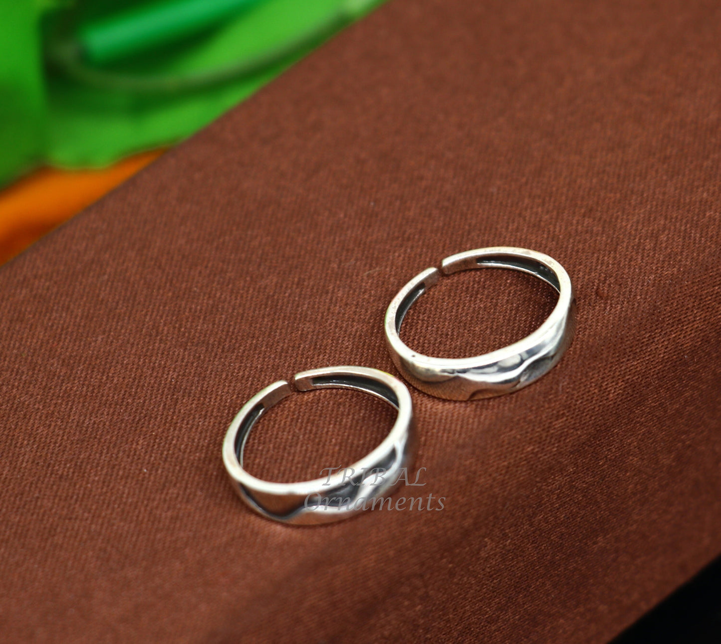 925 sterling silver uniquely handcrafted vintage style oxidized solid toe rings. best brides wedding jewelry tribal jewelry ytr15 - TRIBAL ORNAMENTS