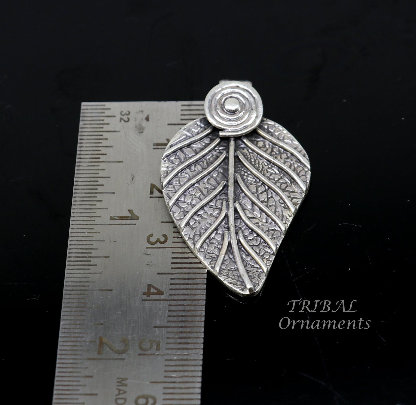 925 sterling silver tree leaf design pendant excellent Vintage chitai/nakshi work design handmade ethnic belly dance jewelry nsp480 - TRIBAL ORNAMENTS