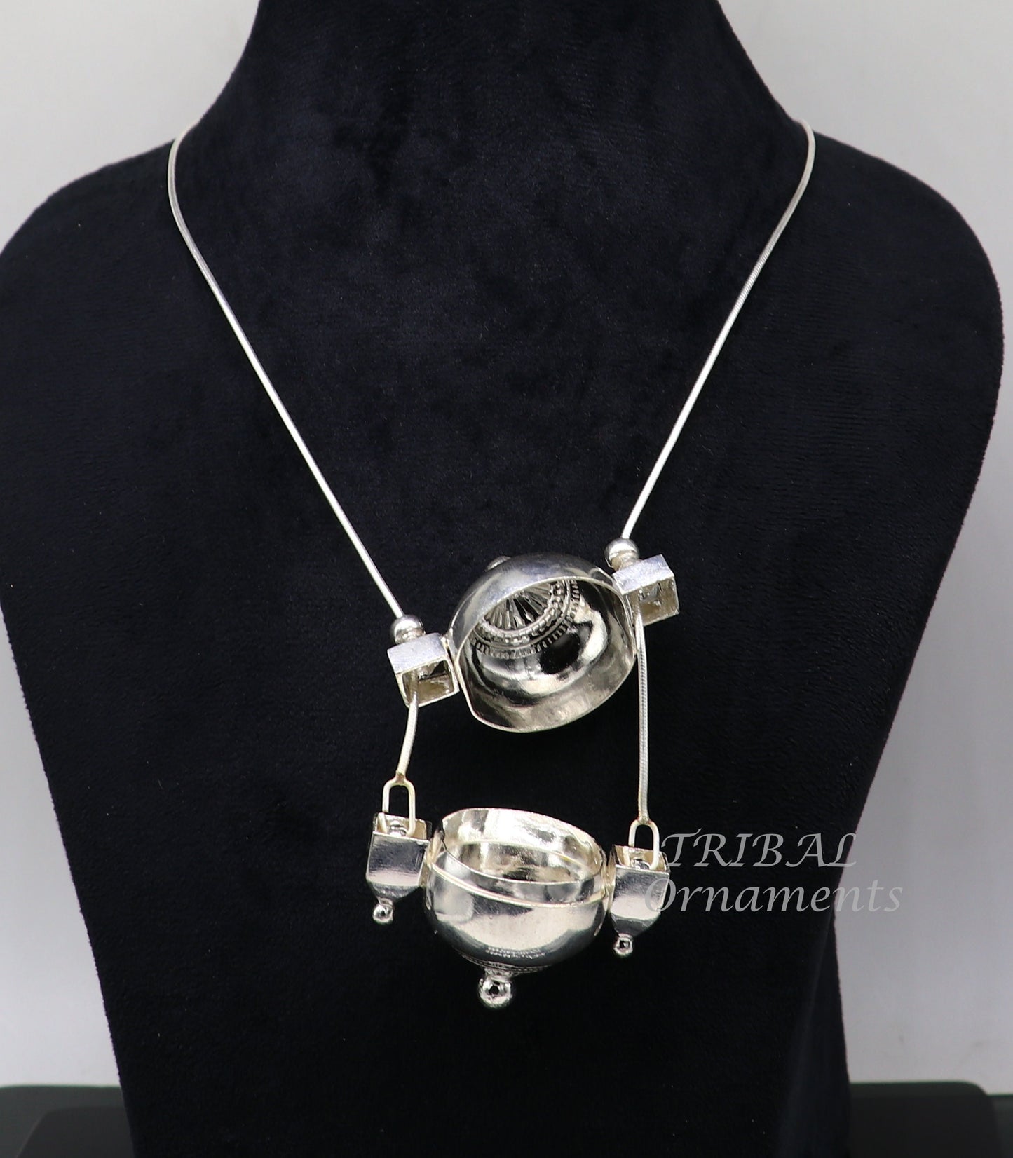 Sterling silver handmade solid silver chain and Shiva lingam box, box pendant necklace set, container pendant tribal jewelry india set489 - TRIBAL ORNAMENTS