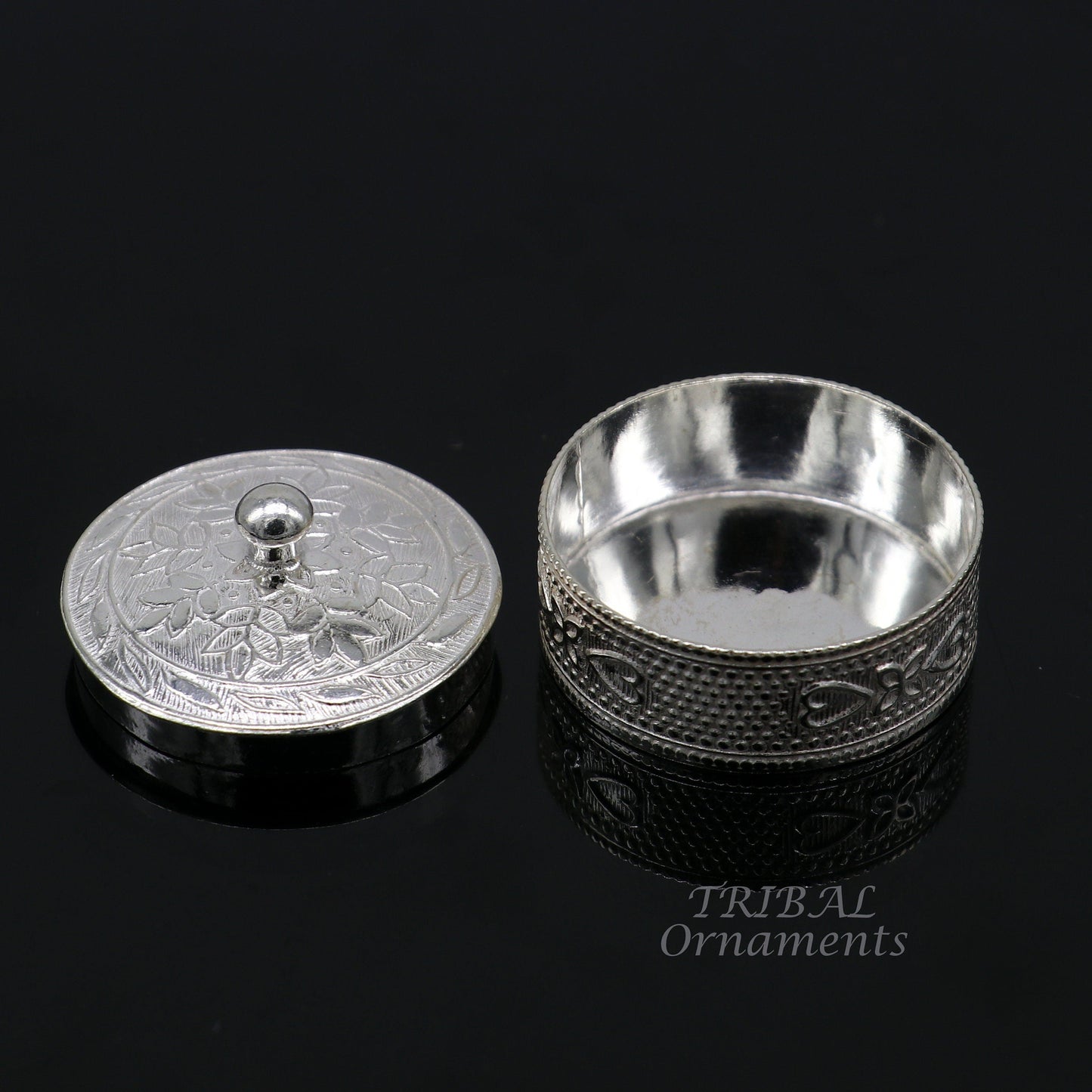 925 sterling silver unique antique design handmade brides eyes kajal box, surma box, kumkum sindur box, small trinket box article stb403 - TRIBAL ORNAMENTS