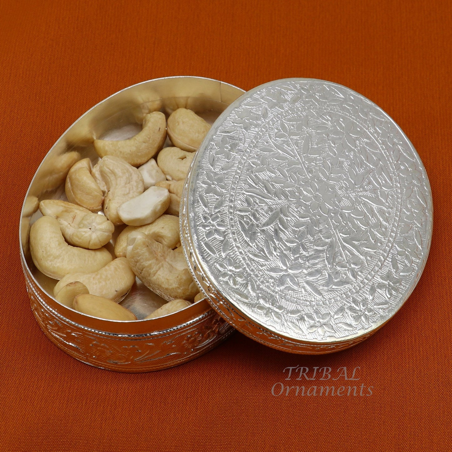 925 silver handmade trinket box, brides powder box or dry fruit box. pills candy box luxury gifting ideas or unique collection stb408 - TRIBAL ORNAMENTS