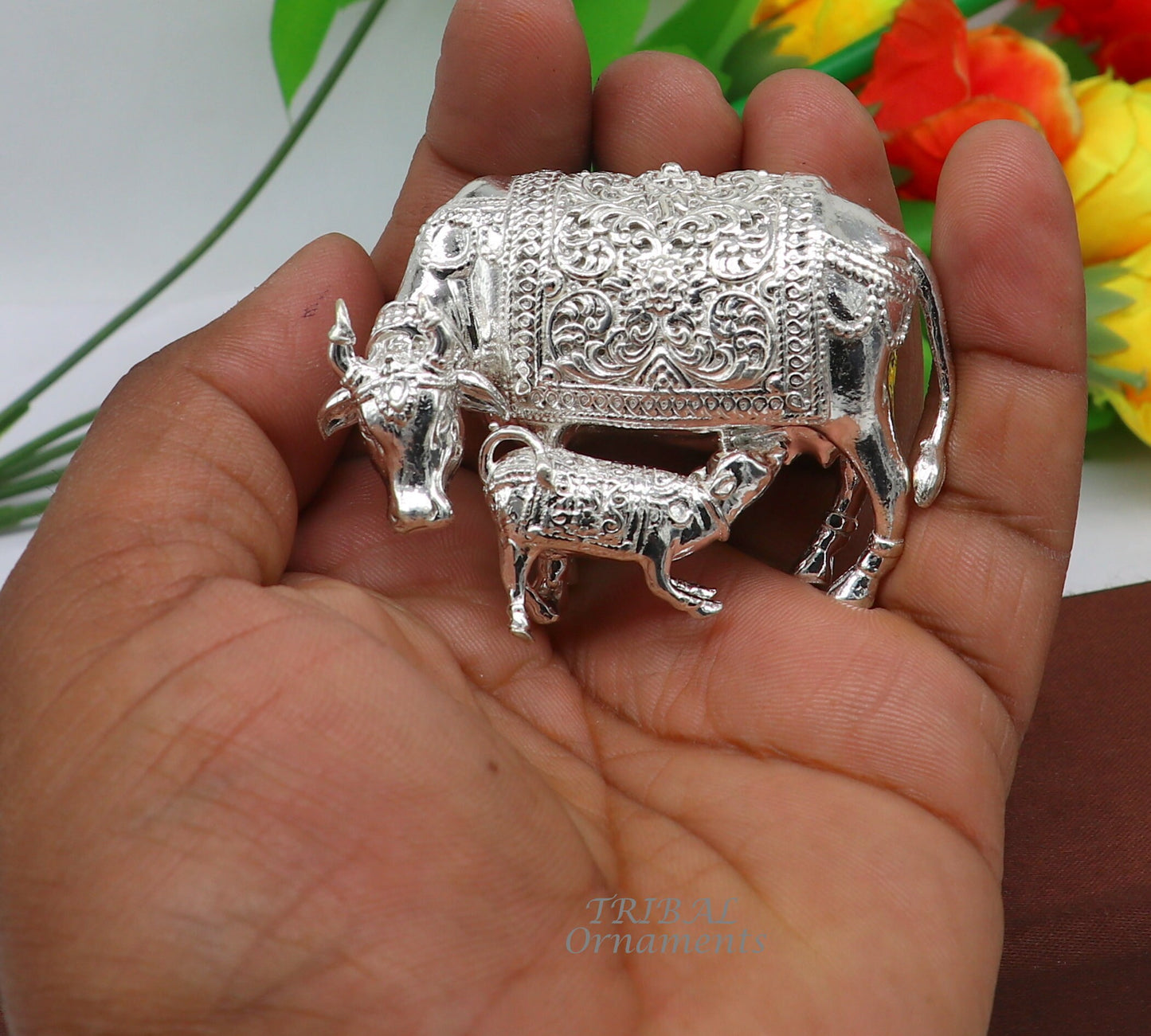 Divine cow and calf 925 sterling silver vintage design Kamdhenu cow, deity's cow, wishing cow, silver cow for wealth and prosperity art588 - TRIBAL ORNAMENTS