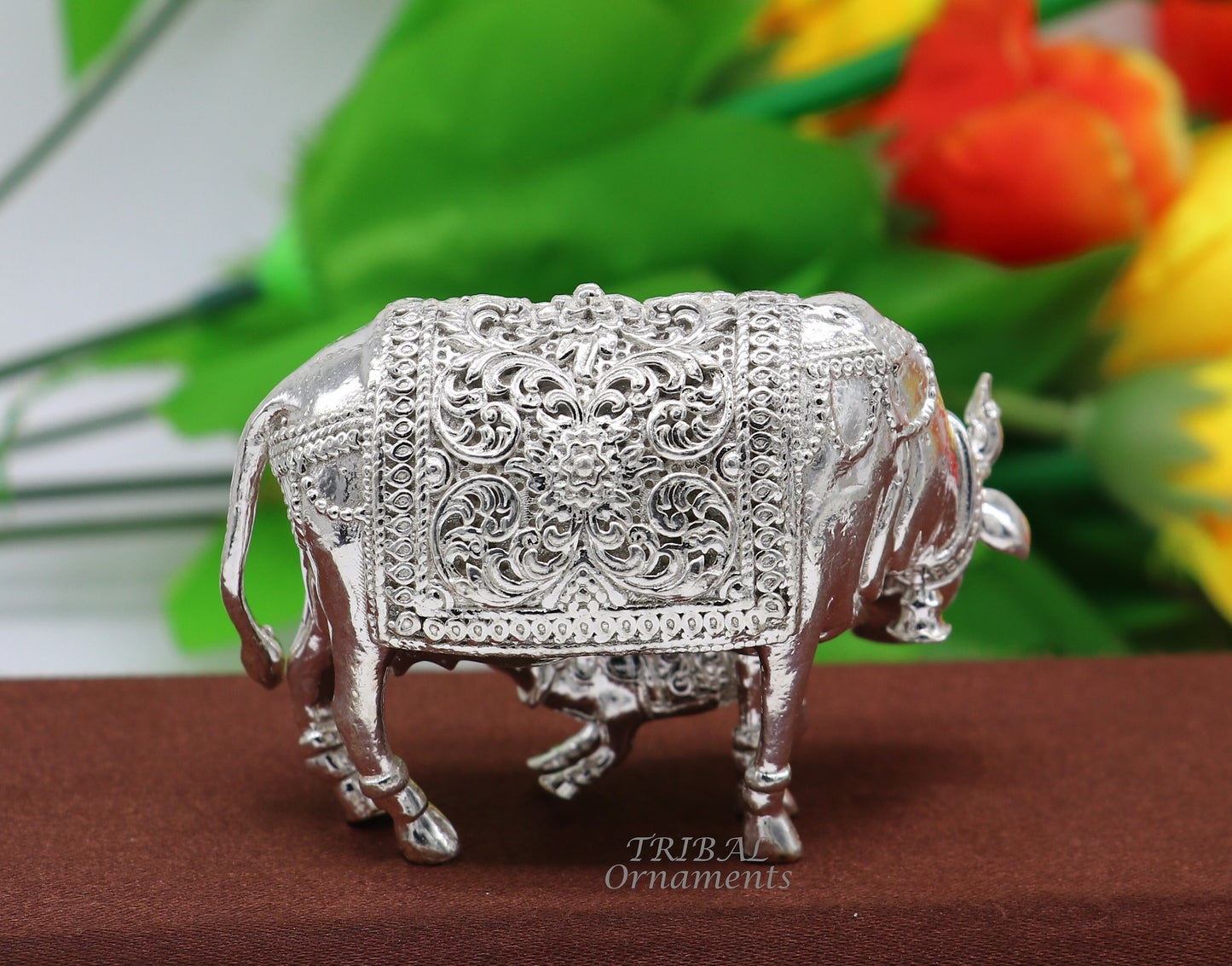 Divine cow and calf 925 sterling silver vintage design Kamdhenu cow, deity's cow, wishing cow, silver cow for wealth and prosperity art588 - TRIBAL ORNAMENTS