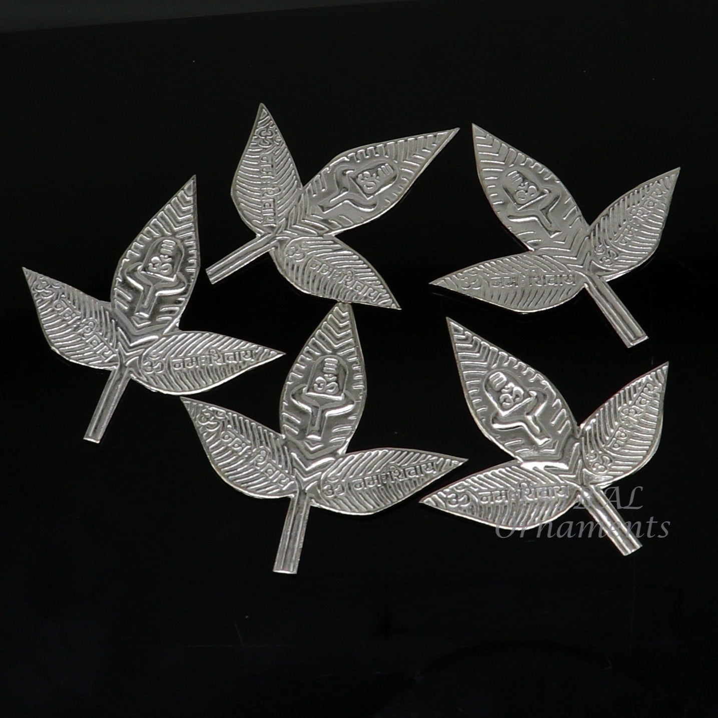 4.5cm Lord Shiva bel Patra Solid silver handmade solid belva patra, shiva worshipping/ puja article, bel tree leaves for puja su965 - TRIBAL ORNAMENTS