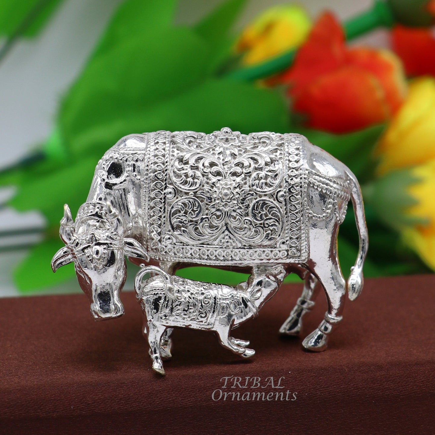 Divine cow and calf 925 sterling silver vintage design Kamdhenu cow, deity's cow, wishing cow, silver cow for wealth and prosperity art588 - TRIBAL ORNAMENTS