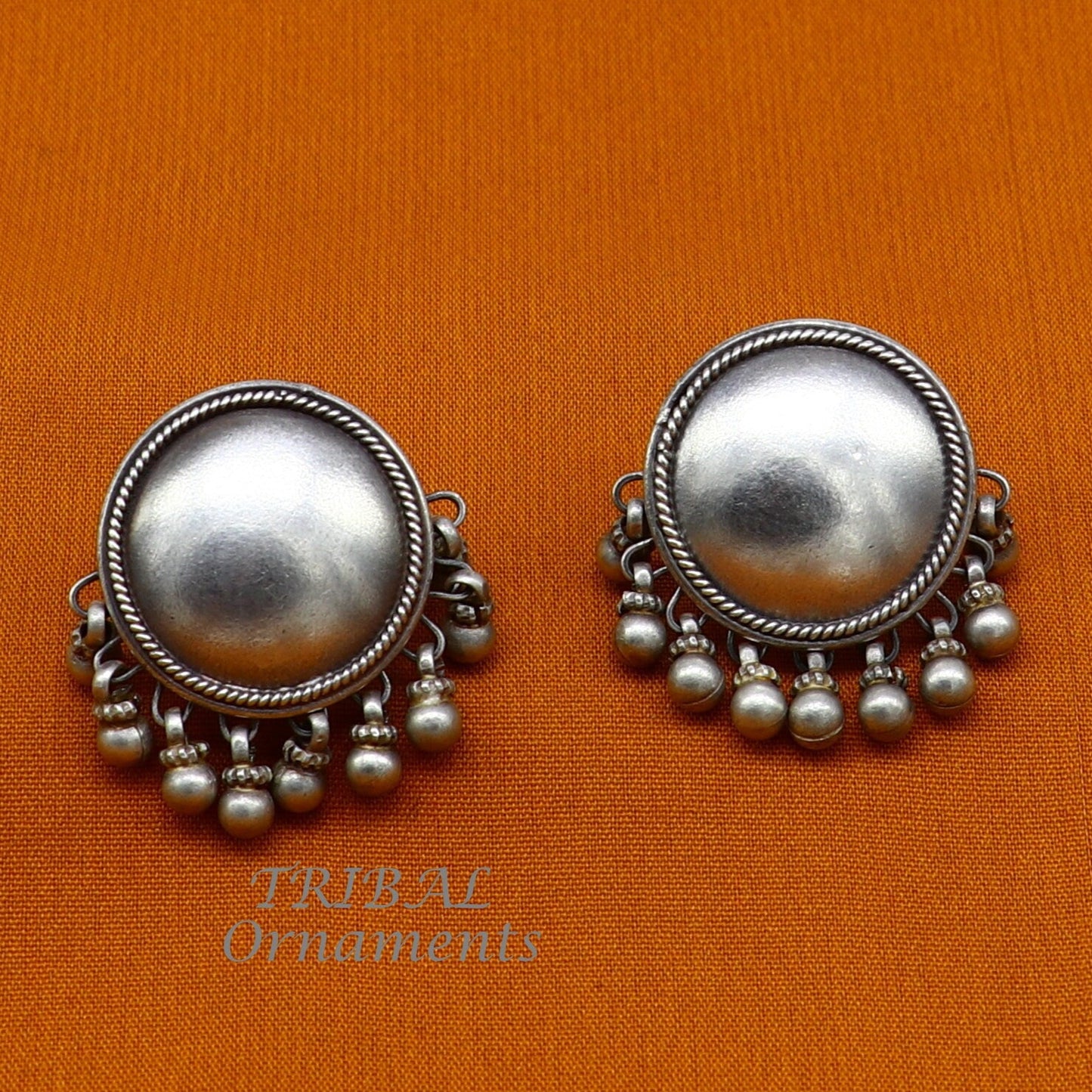 Vintage design 925 sterling silver plain style handmade round design fabulous Stud earrings tribal jewelry from Rajasthan india s1103 - TRIBAL ORNAMENTS