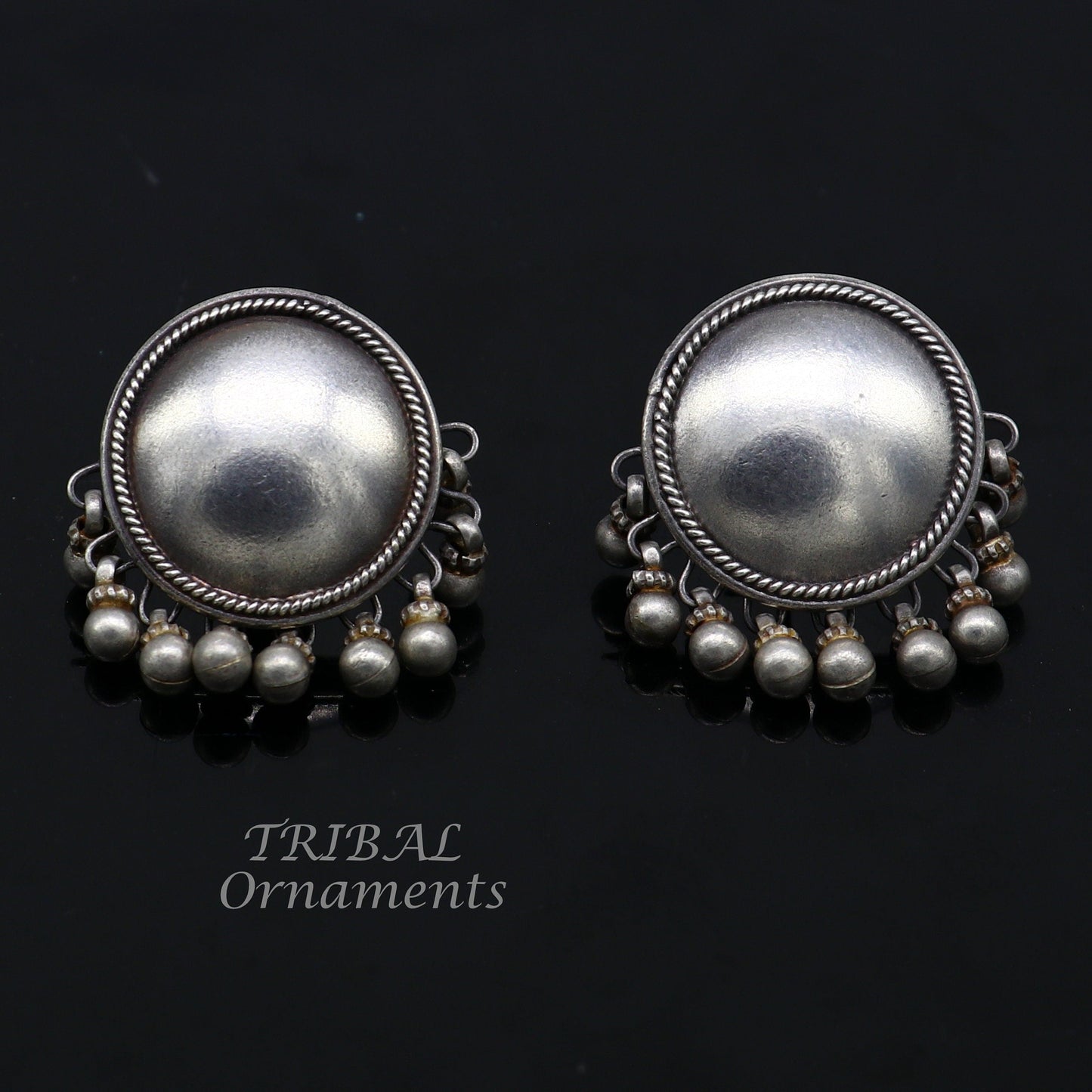 Vintage design 925 sterling silver plain style handmade round design fabulous Stud earrings tribal jewelry from Rajasthan india s1103 - TRIBAL ORNAMENTS