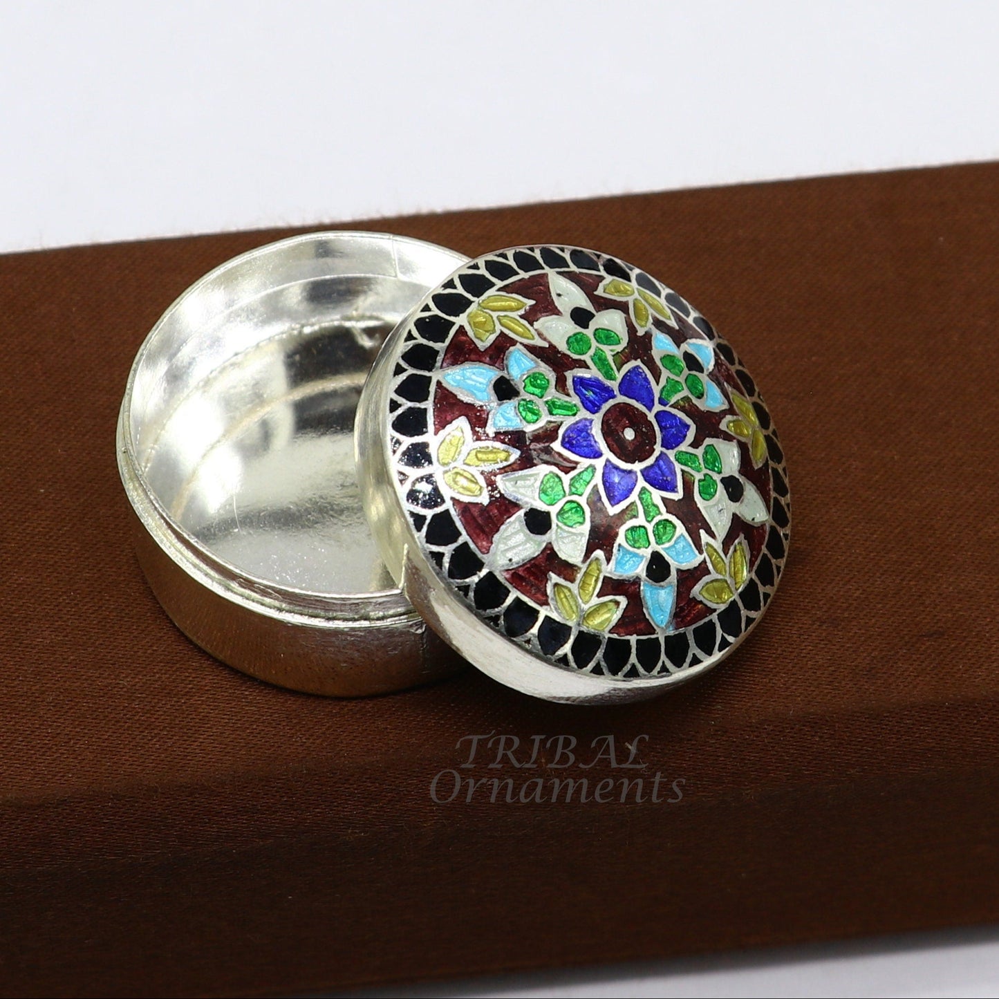 925 sterling silver trinket box, kajal box/casket box, round shape box brides accessories container box, eyeliner box gifting art stb735 - TRIBAL ORNAMENTS