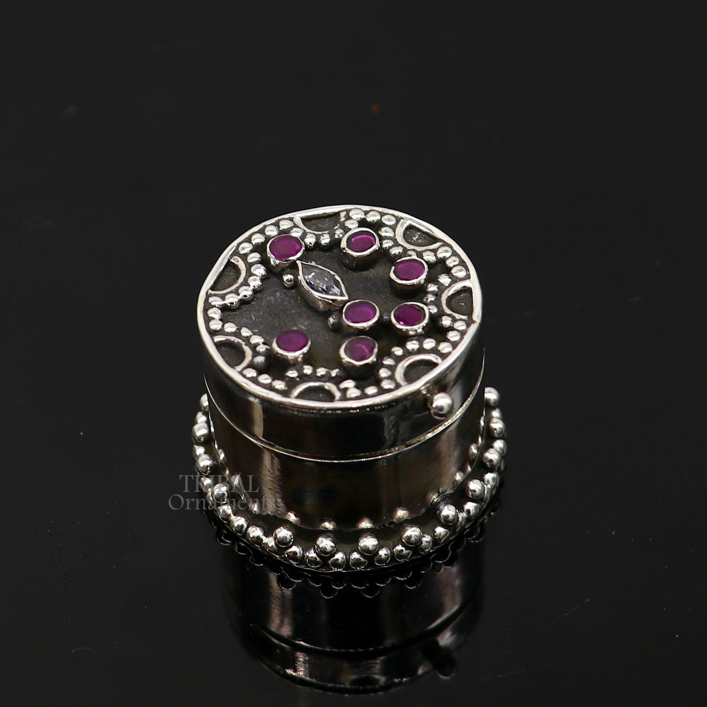 925 sterling silver handcrafted round shape design red stone work trinket box, kajal eyeliner box, Sindur box brides gift silver box stb762 - TRIBAL ORNAMENTS
