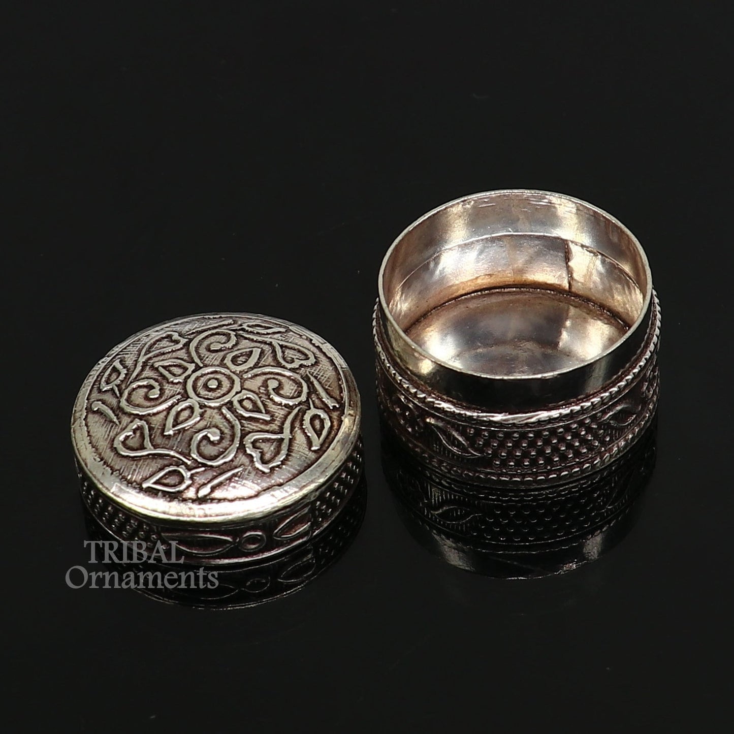 Fabulous 925 sterling silver handmade trinket box, eye kajal box, container box, kumkum box, sindur box, best brides gift stb740 - TRIBAL ORNAMENTS