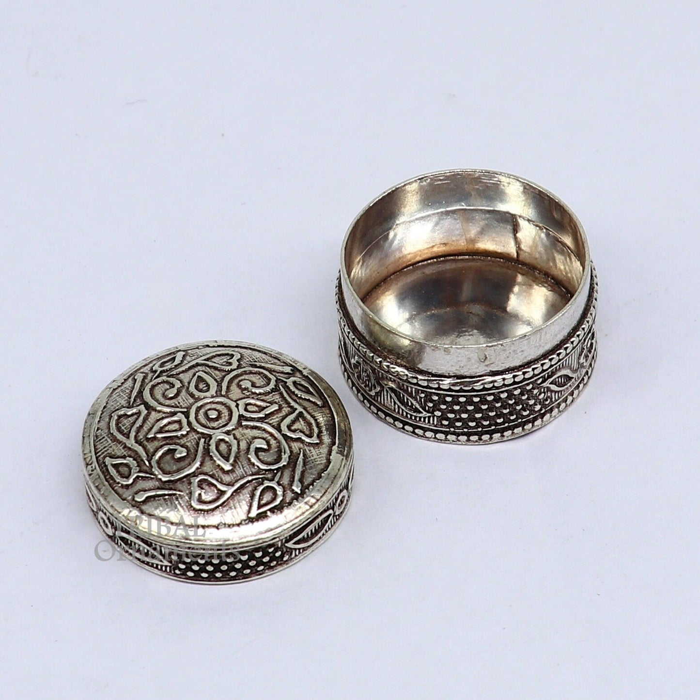 Fabulous 925 sterling silver handmade trinket box, eye kajal box, container box, kumkum box, sindur box, best brides gift stb740 - TRIBAL ORNAMENTS