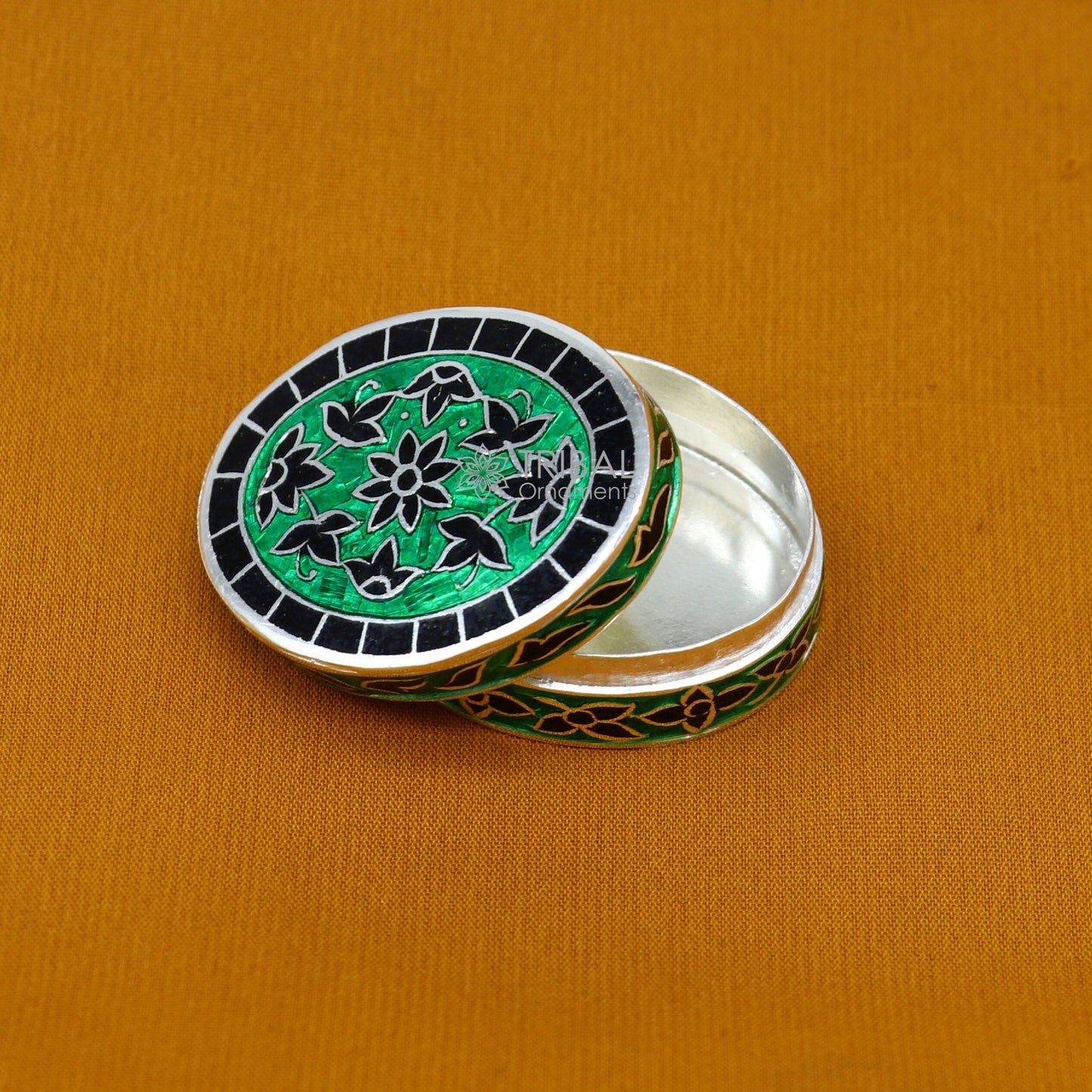 925 sterling silver unique antique design handmade brides eyes kajal box, surma box, kumkum sindur box, small trinket box article stb780 - TRIBAL ORNAMENTS