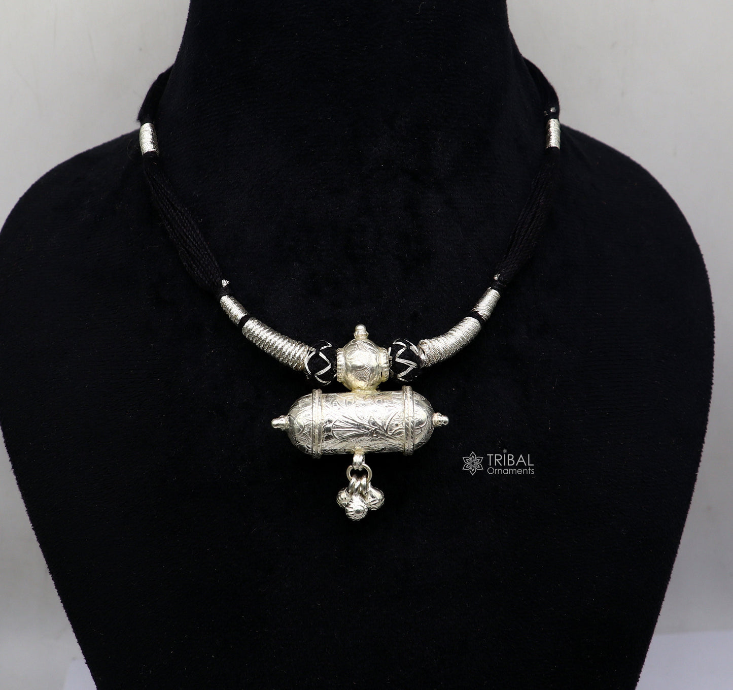925 sterling silver gorgeous amulet pendant tribal ethnic necklace adjust with back thread knot, unique cultural jewelry set593 - TRIBAL ORNAMENTS