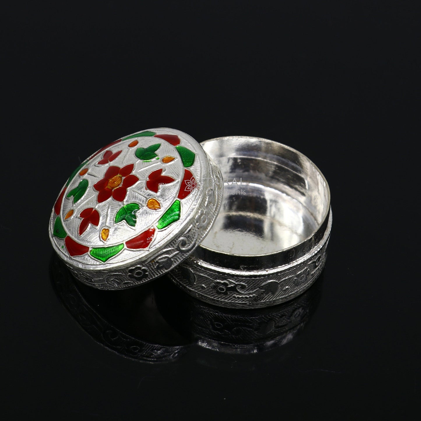 925 sterling silver unique antique design handmade brides eyes kajal box, surma box, kumkum sindur box, small trinket box article stb779 - TRIBAL ORNAMENTS