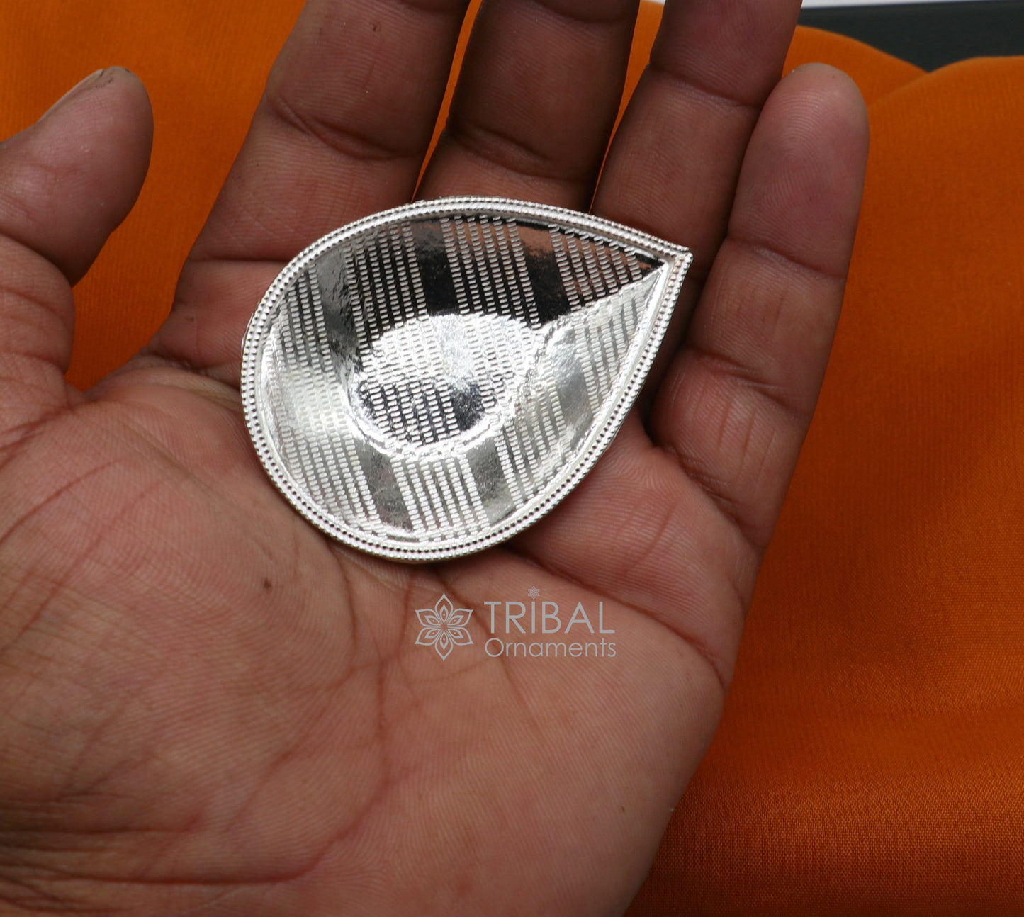 925 Sterling Silver handmade tilak bowl, sindur bowl, kesar chandan, saffron sandal bowl, puja Deepak utensils temple artilce su1056 - TRIBAL ORNAMENTS