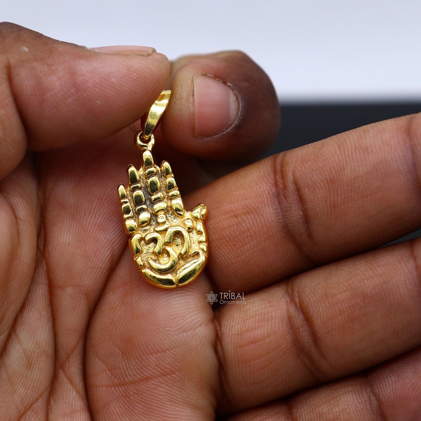 925 sterling silver handmade divine hand palm with 'AUM' excellent unique design gold polished pendant, blessing palm pendant nsp611 - TRIBAL ORNAMENTS