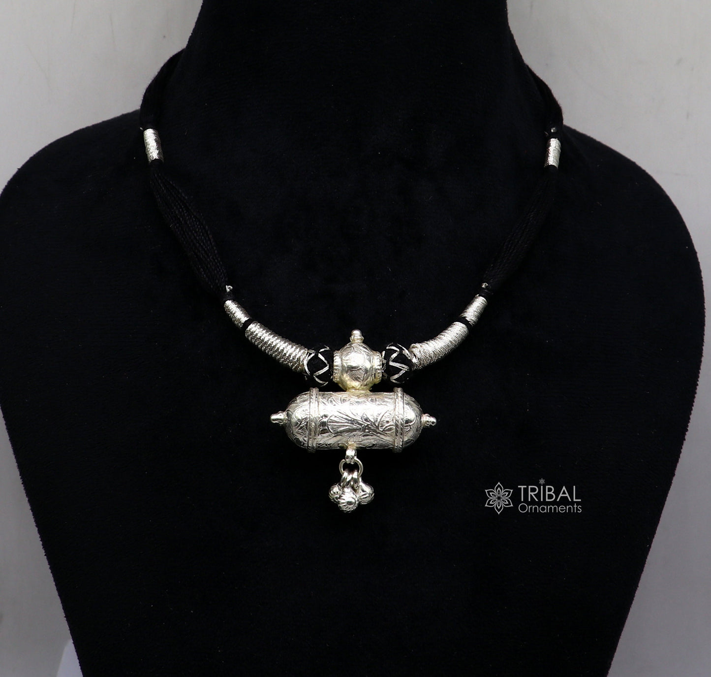 925 sterling silver gorgeous amulet pendant tribal ethnic necklace adjust with back thread knot, unique cultural jewelry set593 - TRIBAL ORNAMENTS