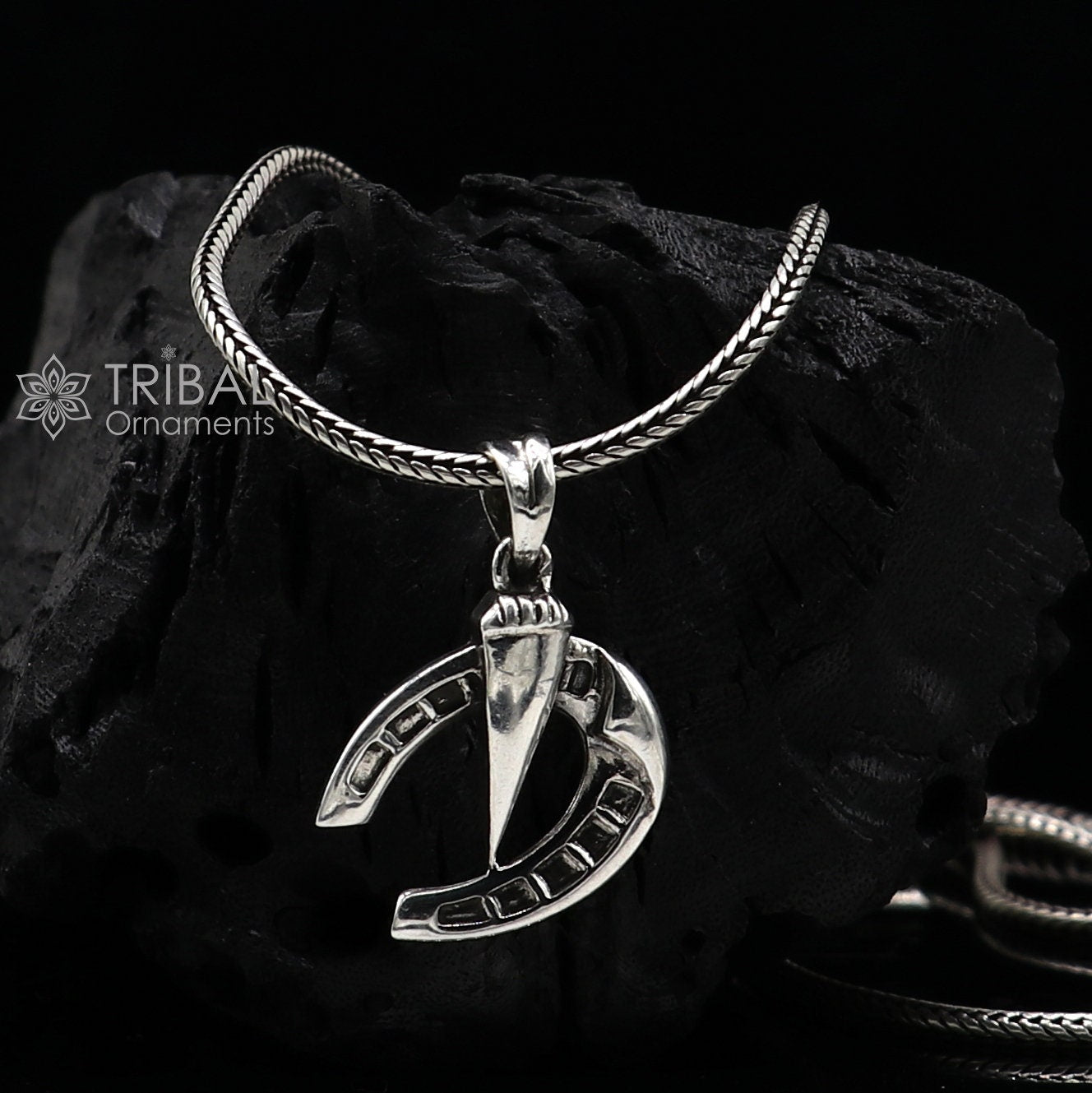 Amazing 925 sterling silver handmade horseshoe design pendant, high quality silver small pendant for boys and girls, charm pendant nsp668 - TRIBAL ORNAMENTS