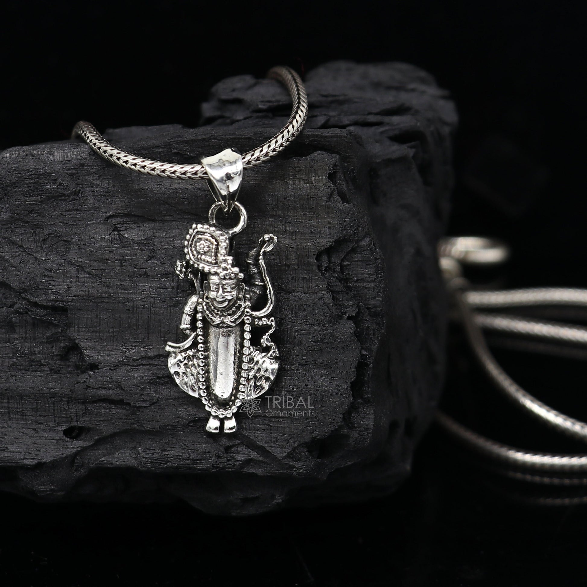 Lord Krishna Goverdhan 925 sterling silver small pendant, Lord Krishna Pendant is a symbol of love, wisdom, and spiritual unisex gift nsp662 - TRIBAL ORNAMENTS