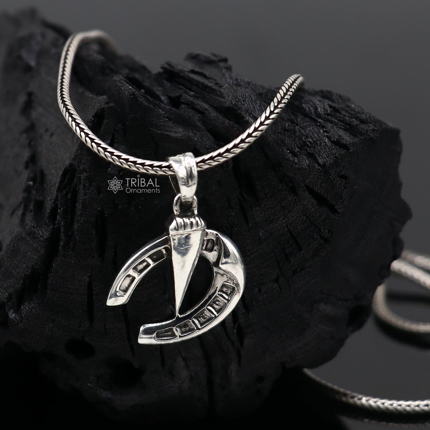 Amazing 925 sterling silver handmade horseshoe design pendant, high quality silver small pendant for boys and girls, charm pendant nsp668 - TRIBAL ORNAMENTS