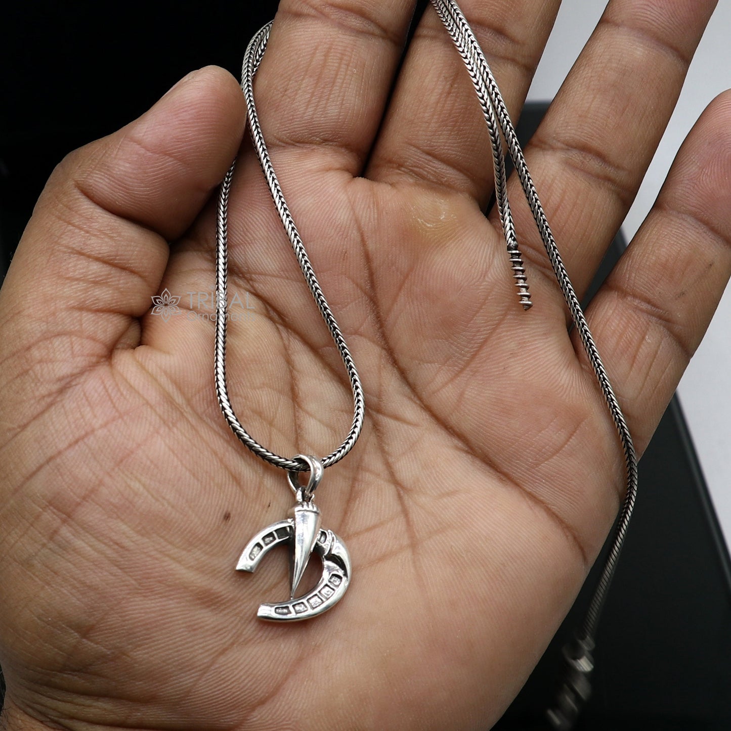 Amazing 925 sterling silver handmade horseshoe design pendant, high quality silver small pendant for boys and girls, charm pendant nsp668 - TRIBAL ORNAMENTS