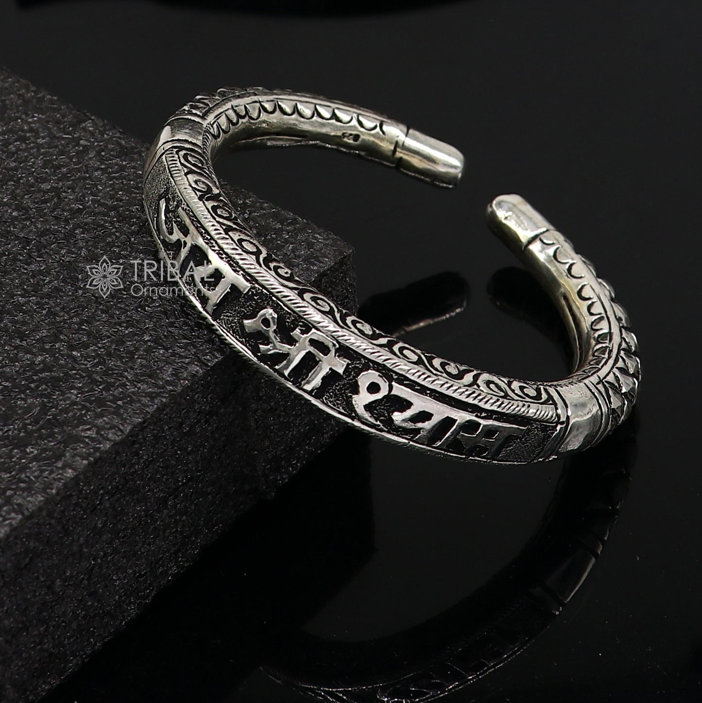 925 Sterling silver handmade chitai work "jai shree shyam" lord krishna mantra bracelet kada best divine unisex tribal ethnic jewelry nsk708 - TRIBAL ORNAMENTS