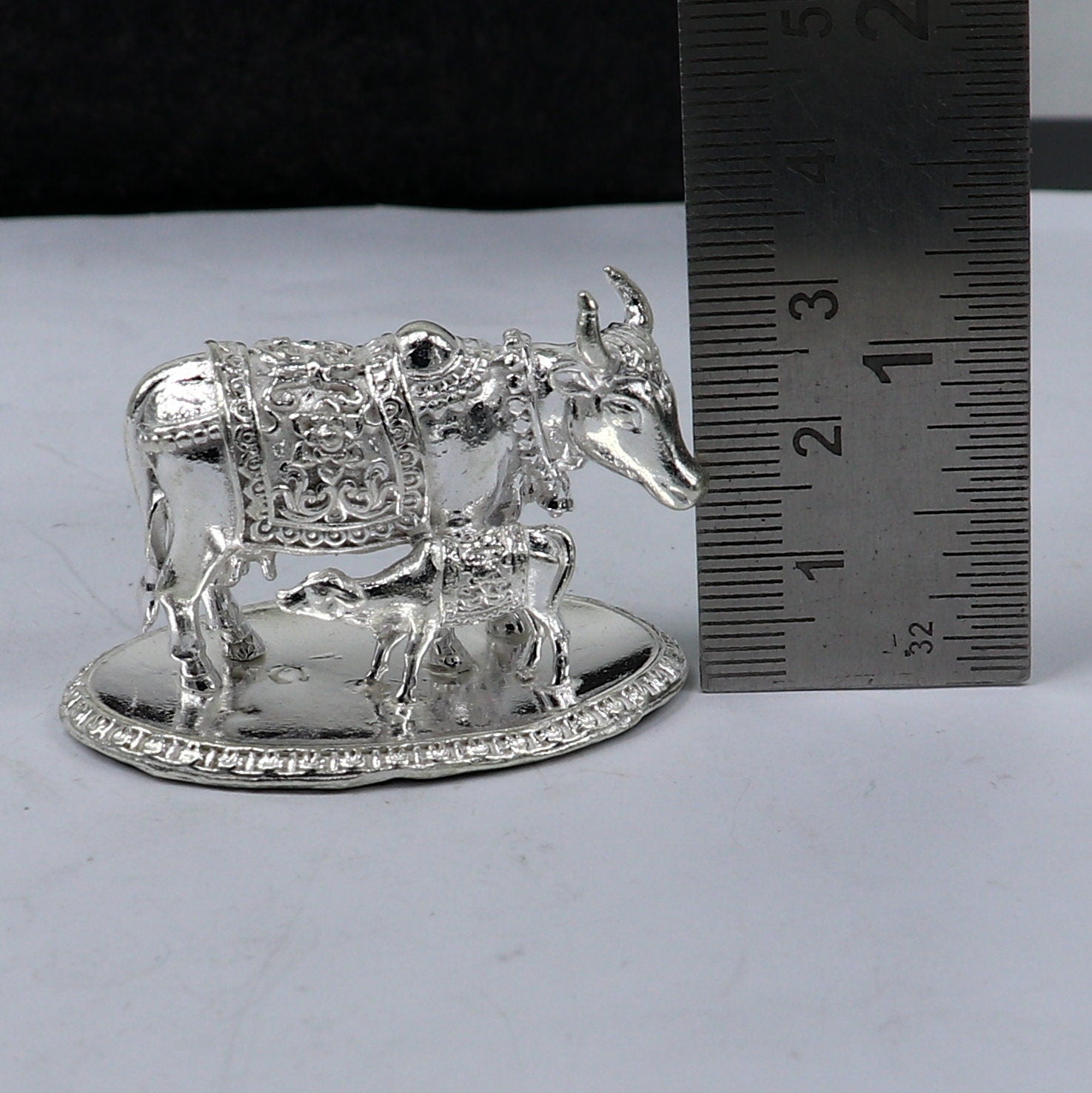 Divine cow with calf 925 sterling silver vintage design Kamdhenu cow, deity's cow, wishing cow, silver worshipping puja article su1162 - TRIBAL ORNAMENTS
