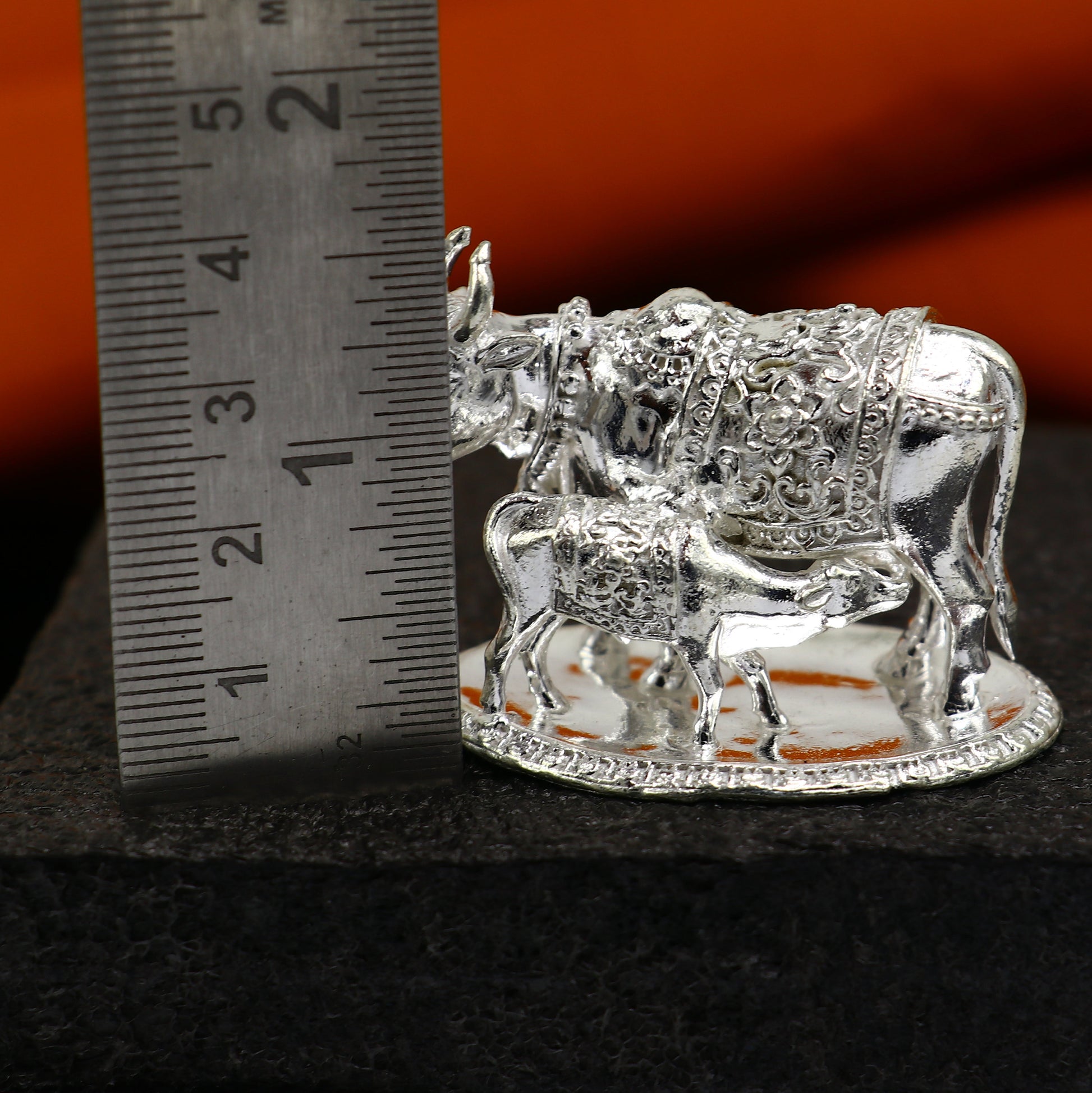 Divine cow with calf 925 sterling silver vintage design Kamdhenu cow, deity's cow, wishing cow, silver worshipping puja article su1163 - TRIBAL ORNAMENTS