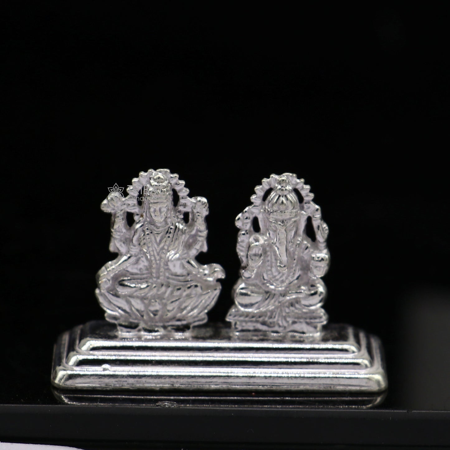 1" 925 Sterling silver handmade gorgeous Hindu idols Lakshmi and Ganesha statue, puja article figurine, home décor Diwali puja gift art662 - TRIBAL ORNAMENTS